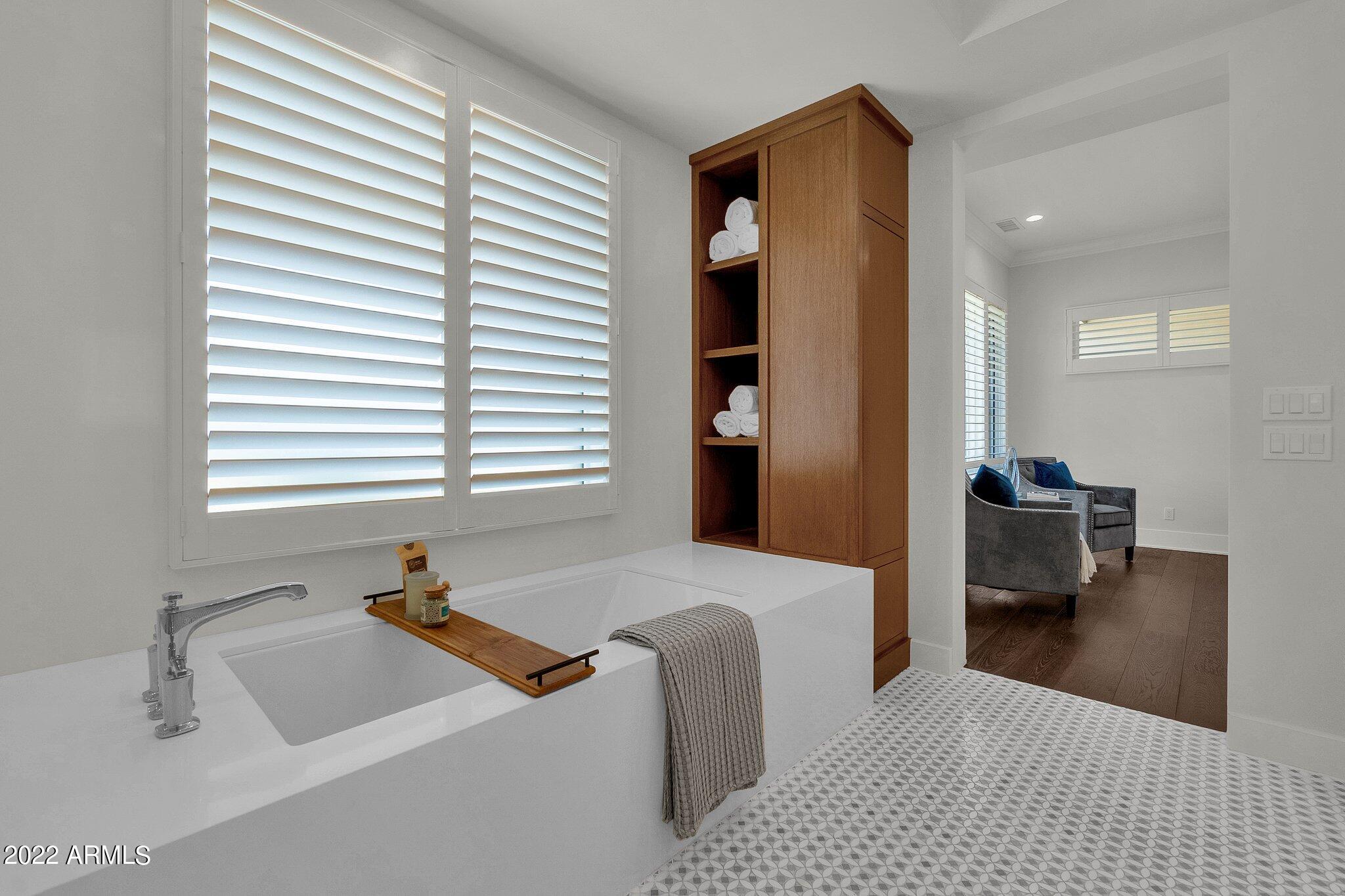 THE VILLAGE AT MOUNTAIN SHADOWS - Residential