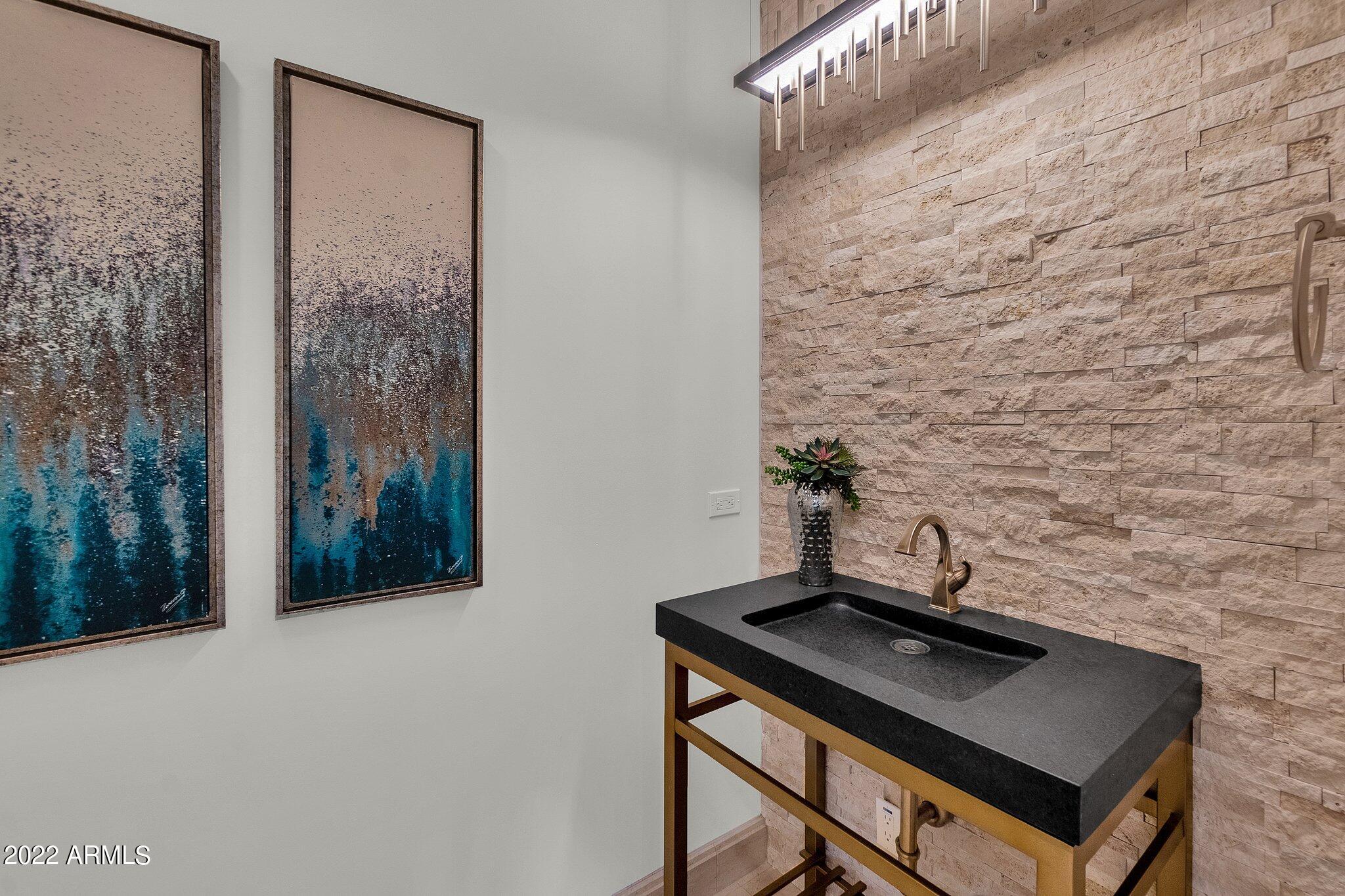 THE VILLAGE AT MOUNTAIN SHADOWS - Residential