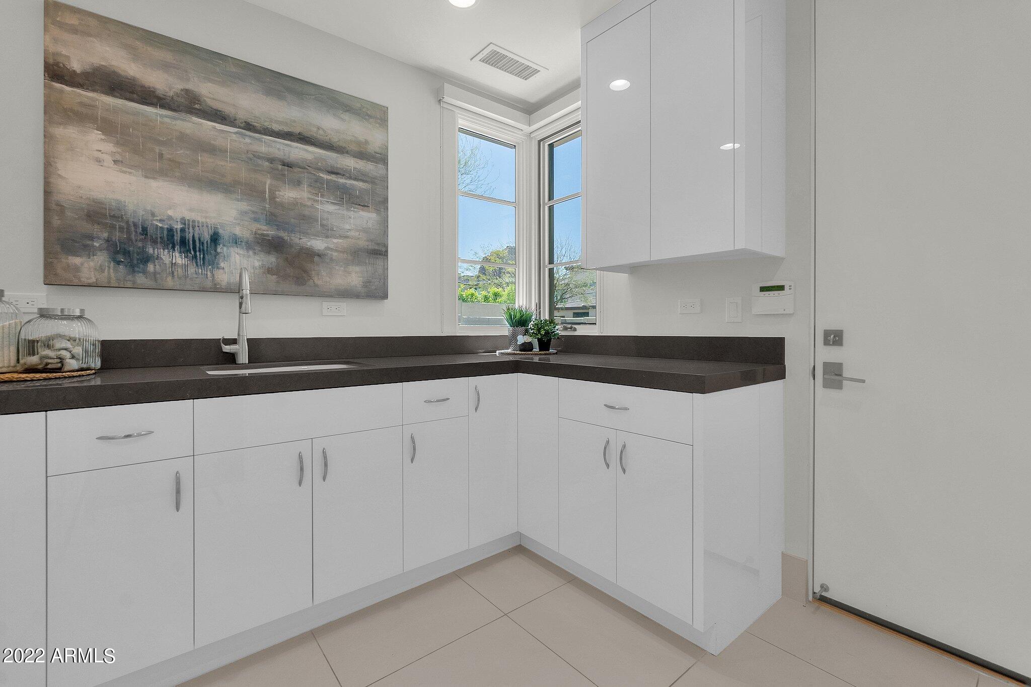 THE VILLAGE AT MOUNTAIN SHADOWS - Residential