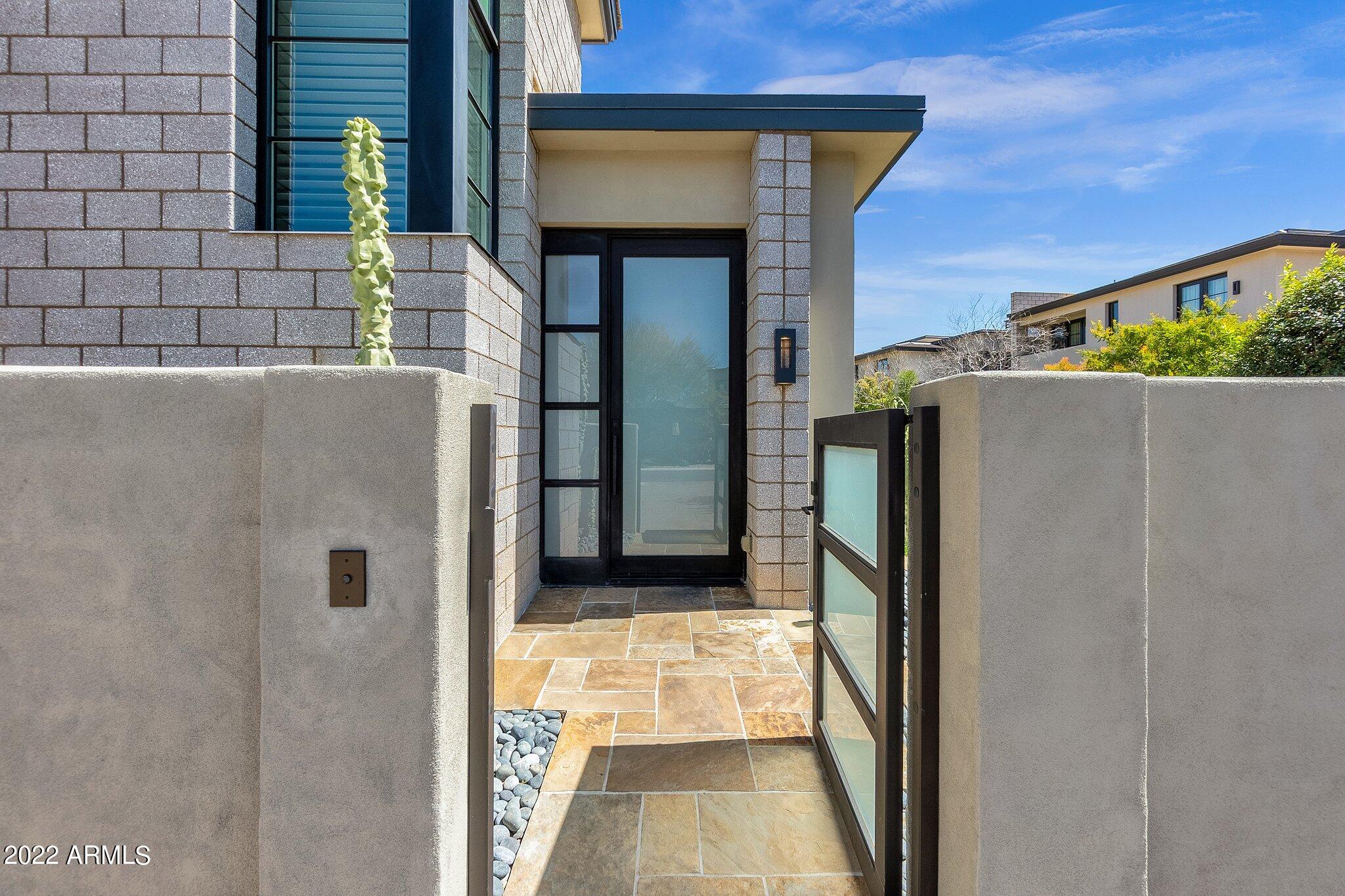 THE VILLAGE AT MOUNTAIN SHADOWS - Residential
