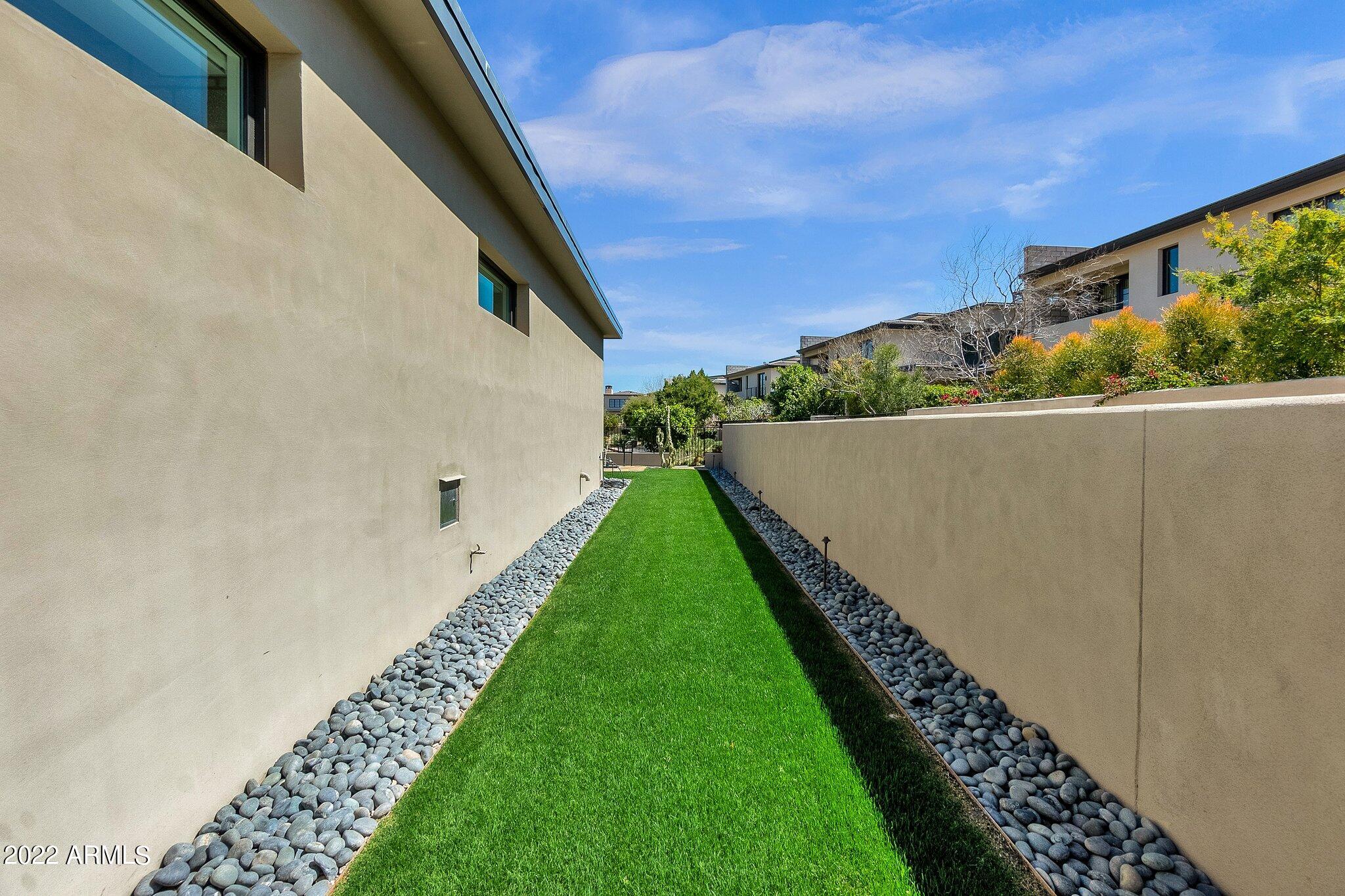 THE VILLAGE AT MOUNTAIN SHADOWS - Residential
