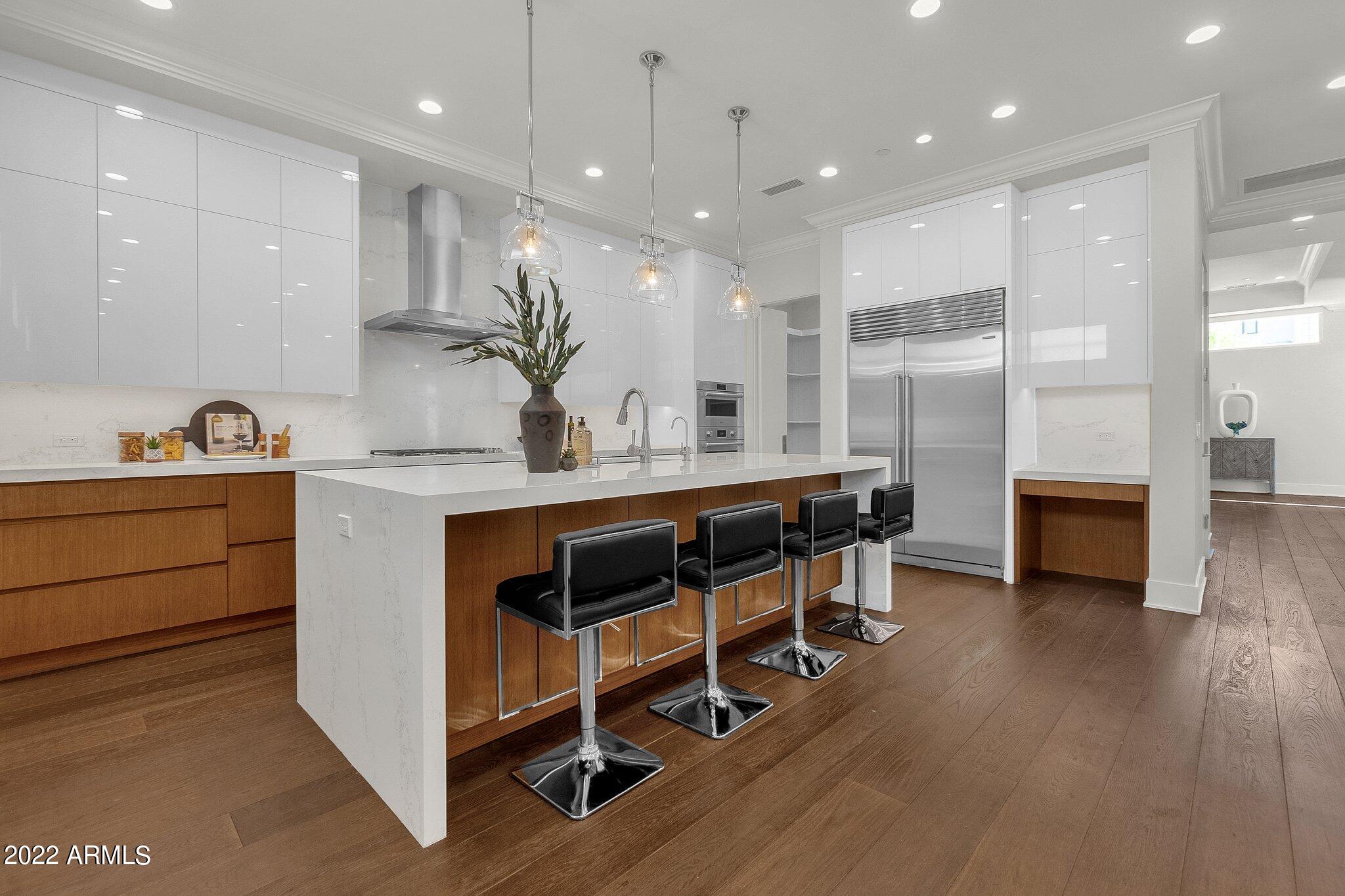 THE VILLAGE AT MOUNTAIN SHADOWS - Residential