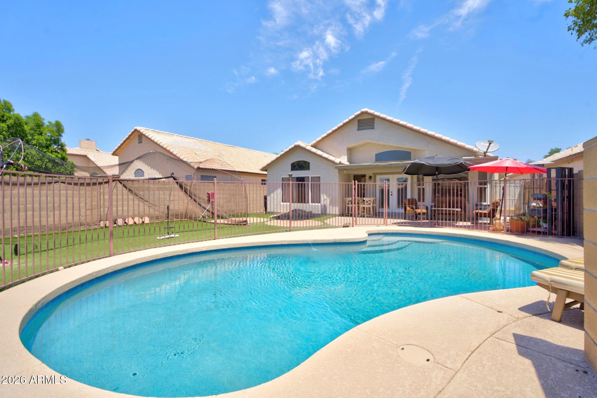 MOONLIGHT GLEN - Residential