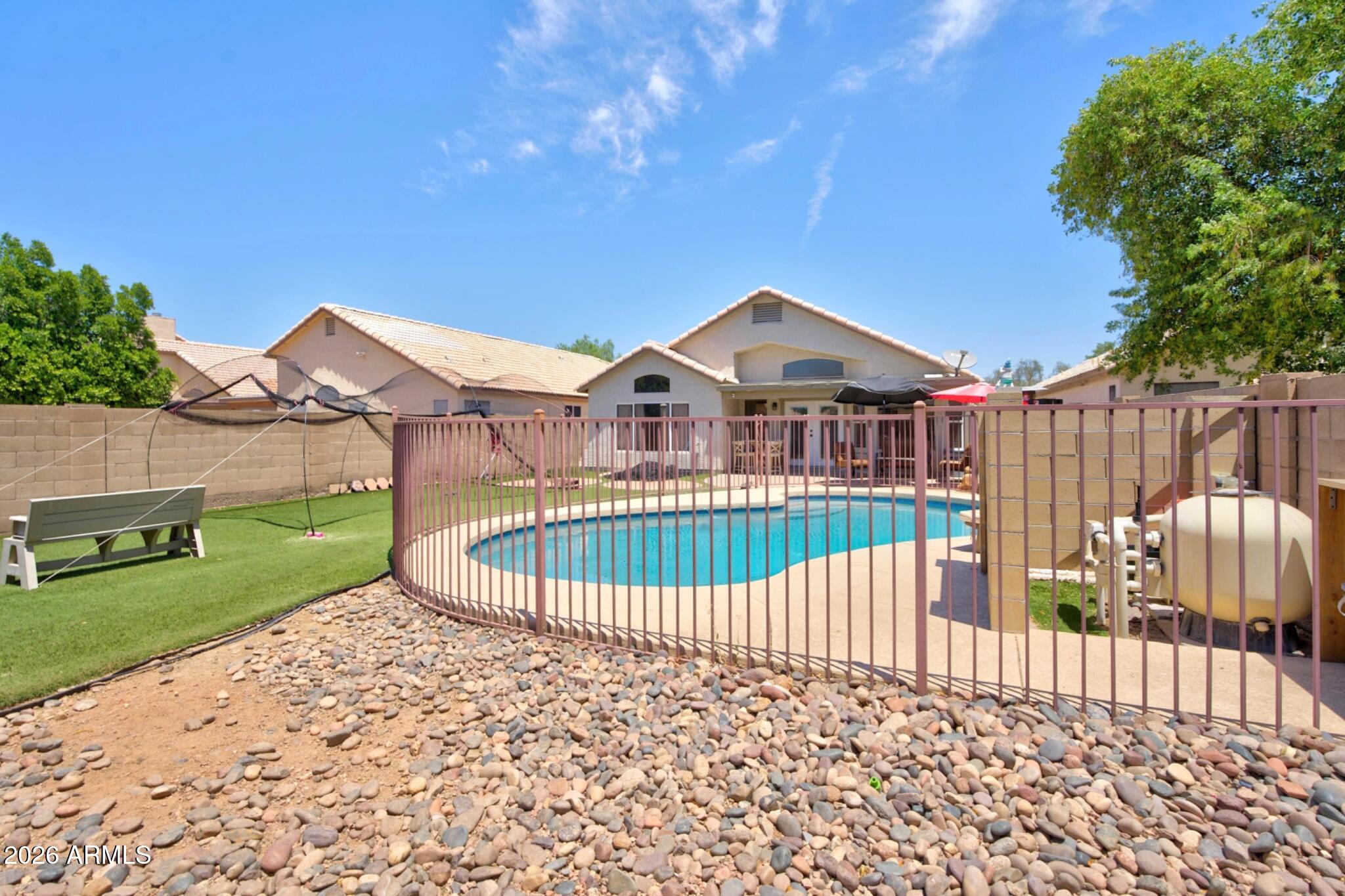 MOONLIGHT GLEN - Residential