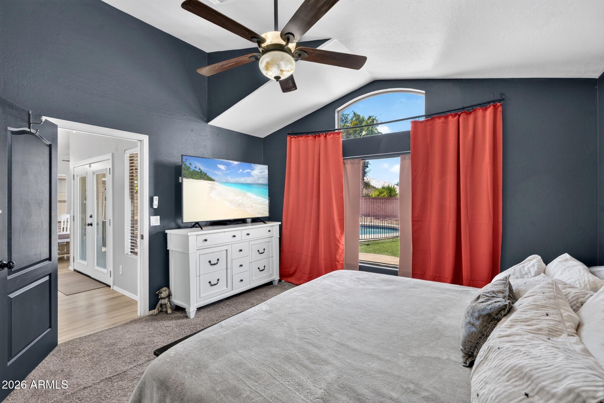 MOONLIGHT GLEN - Residential