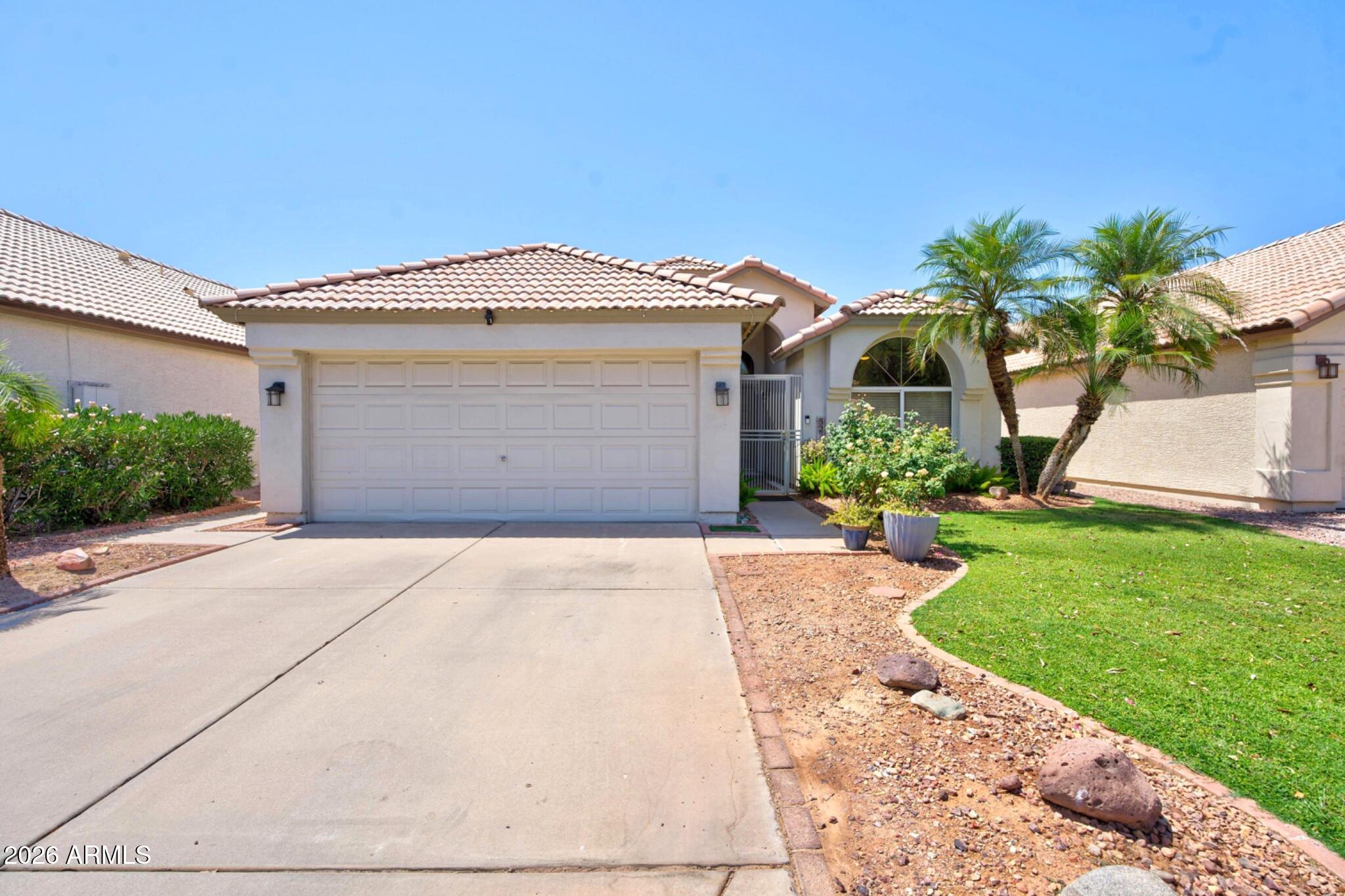 MOONLIGHT GLEN - Residential
