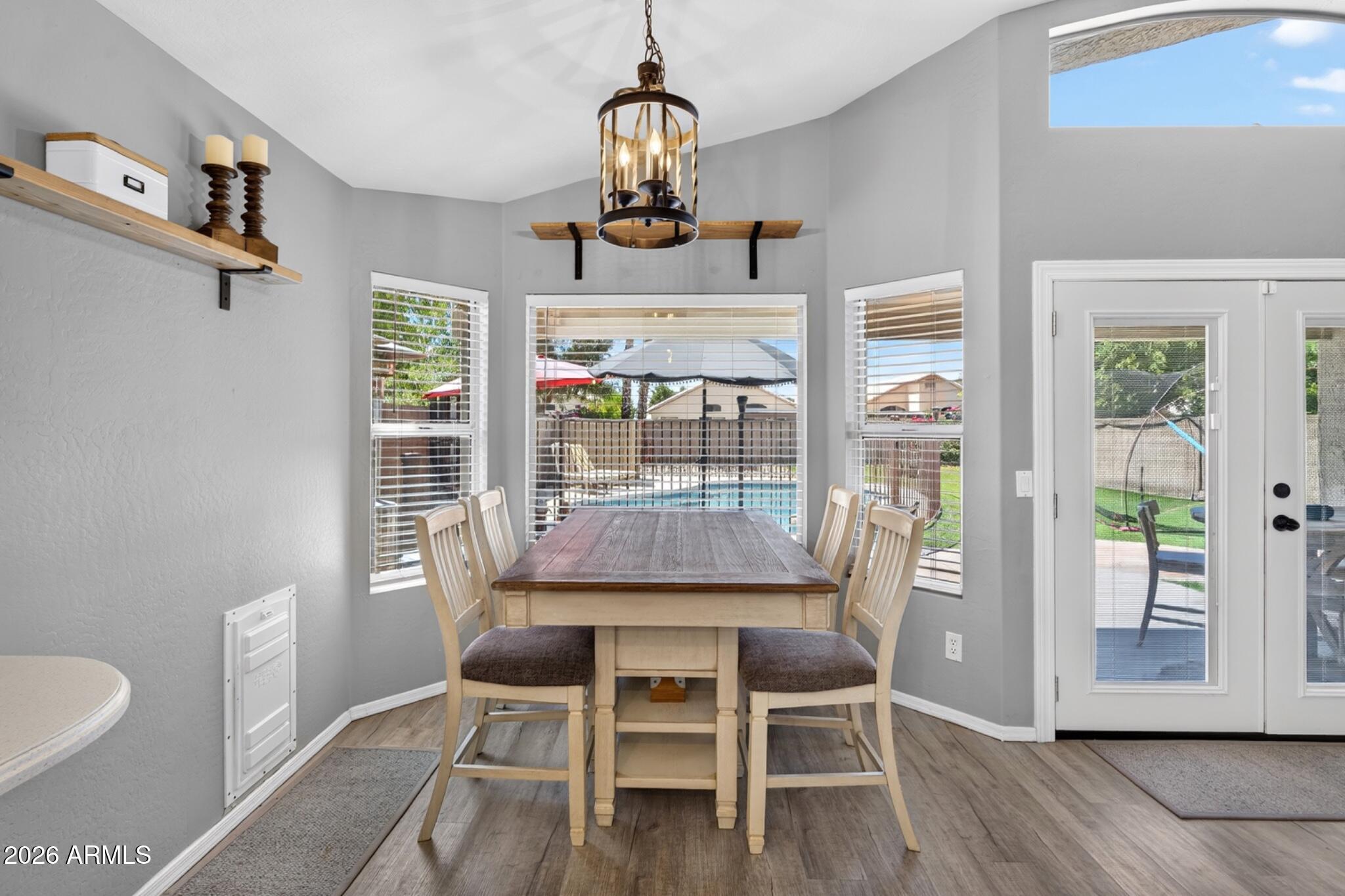 MOONLIGHT GLEN - Residential