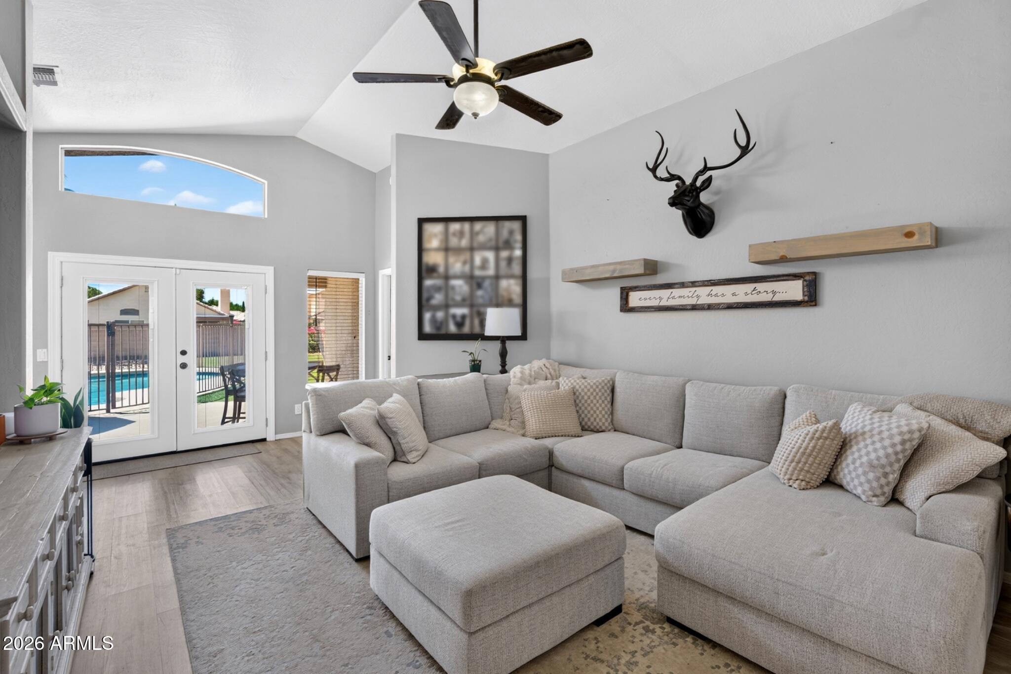 MOONLIGHT GLEN - Residential