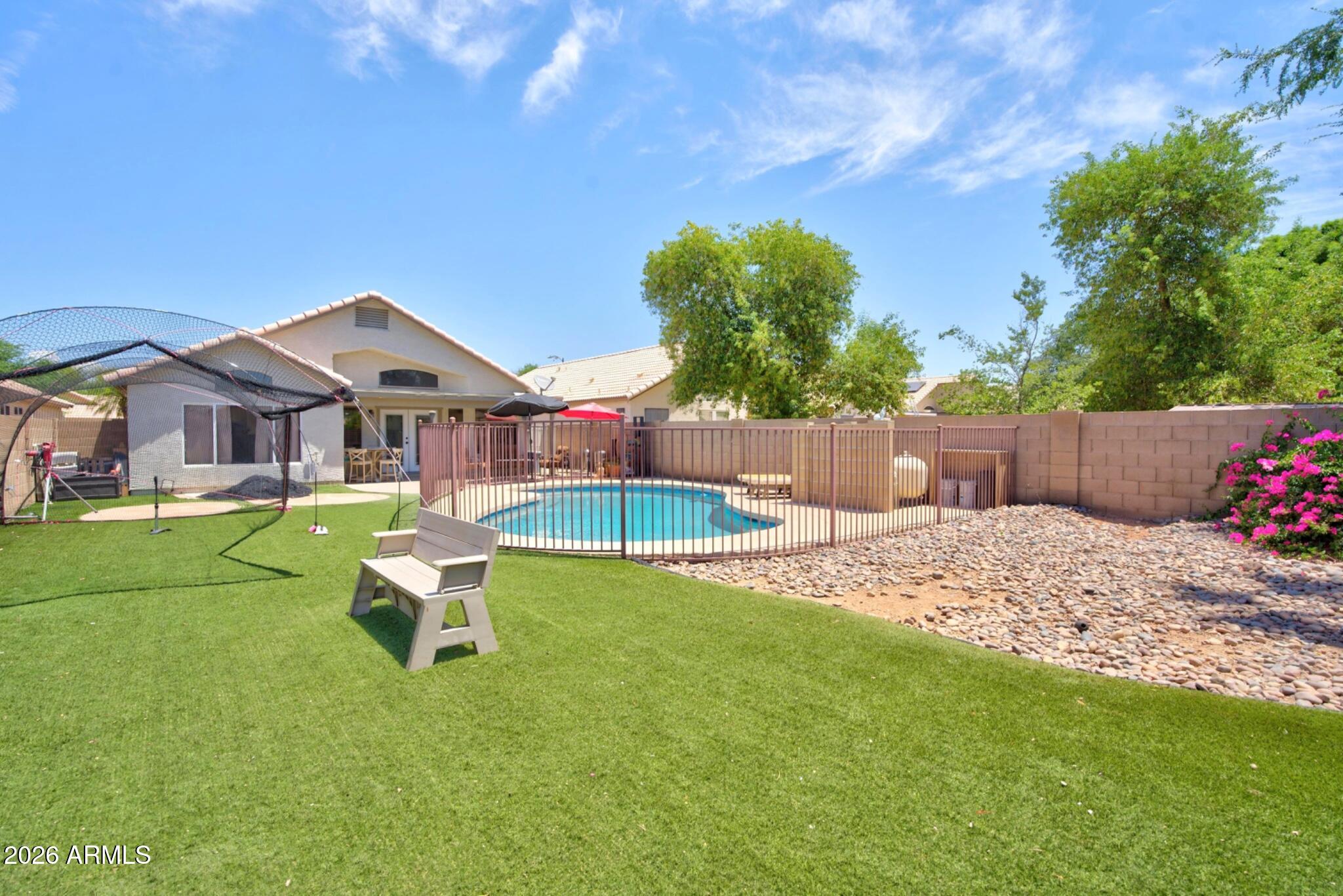 MOONLIGHT GLEN - Residential