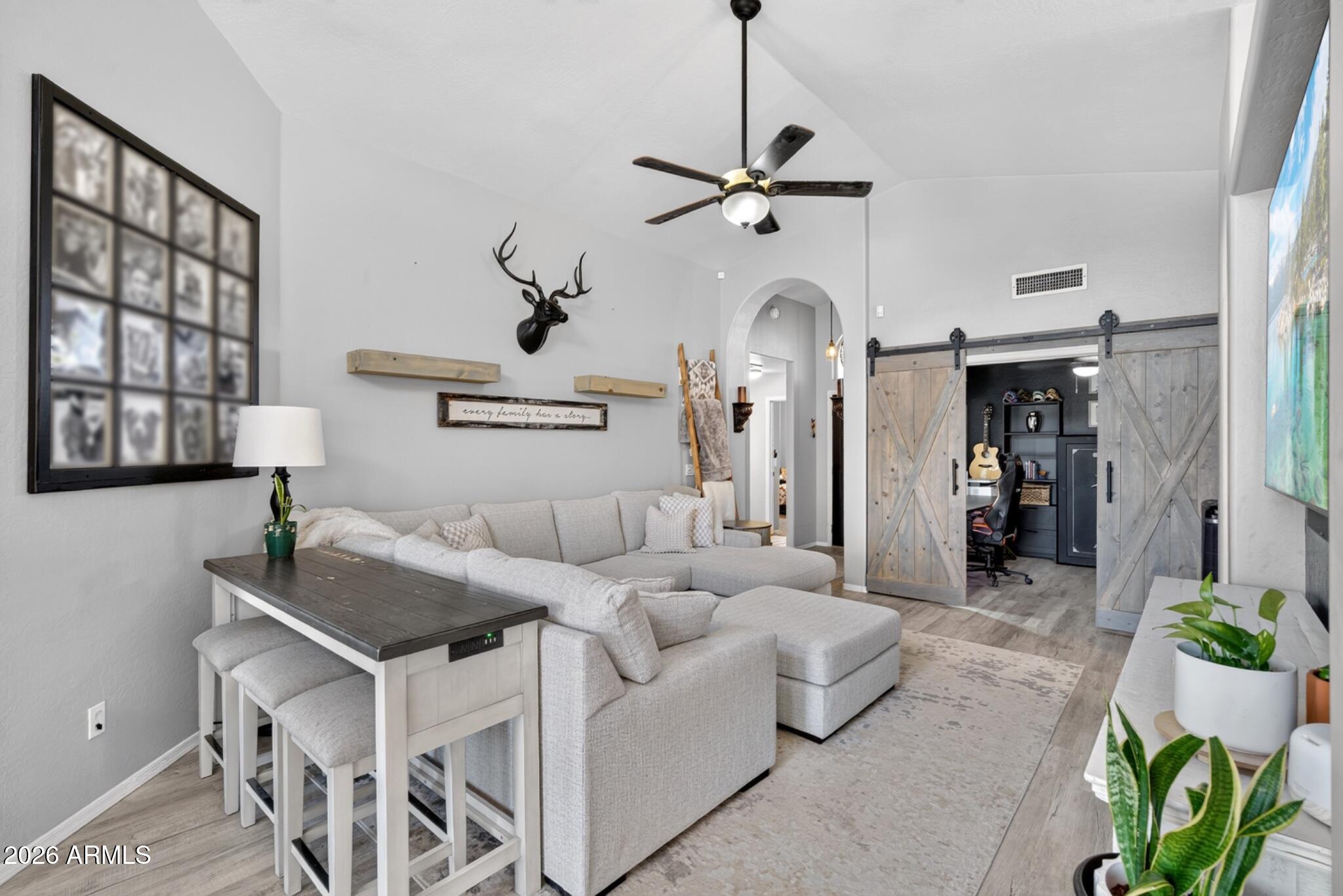 MOONLIGHT GLEN - Residential