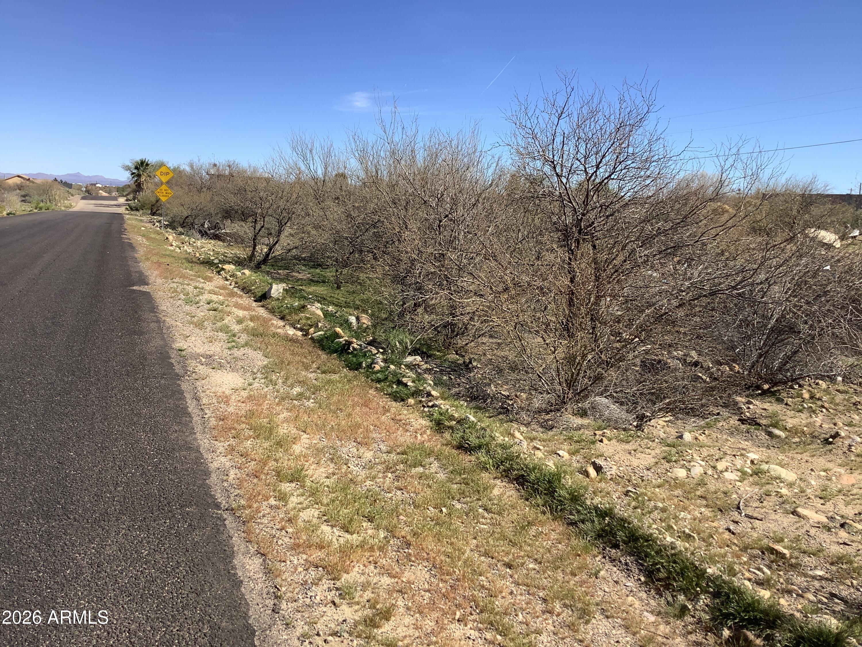 THUNDERBIRD VALLEY - Land