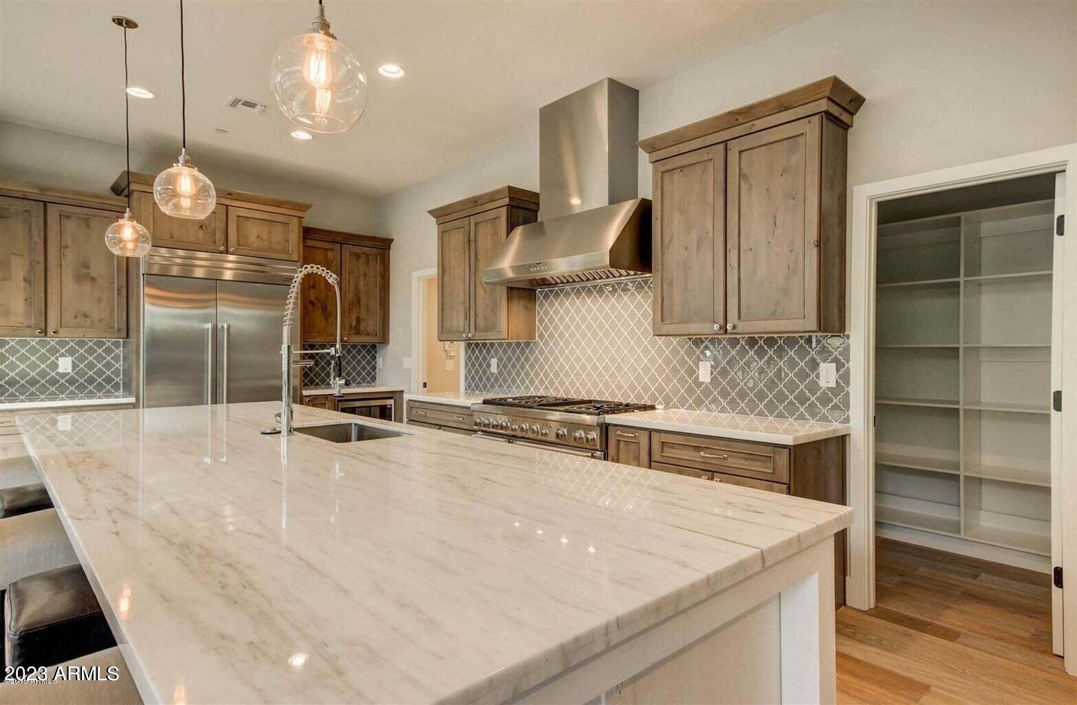 HIGHLANDS - Residential