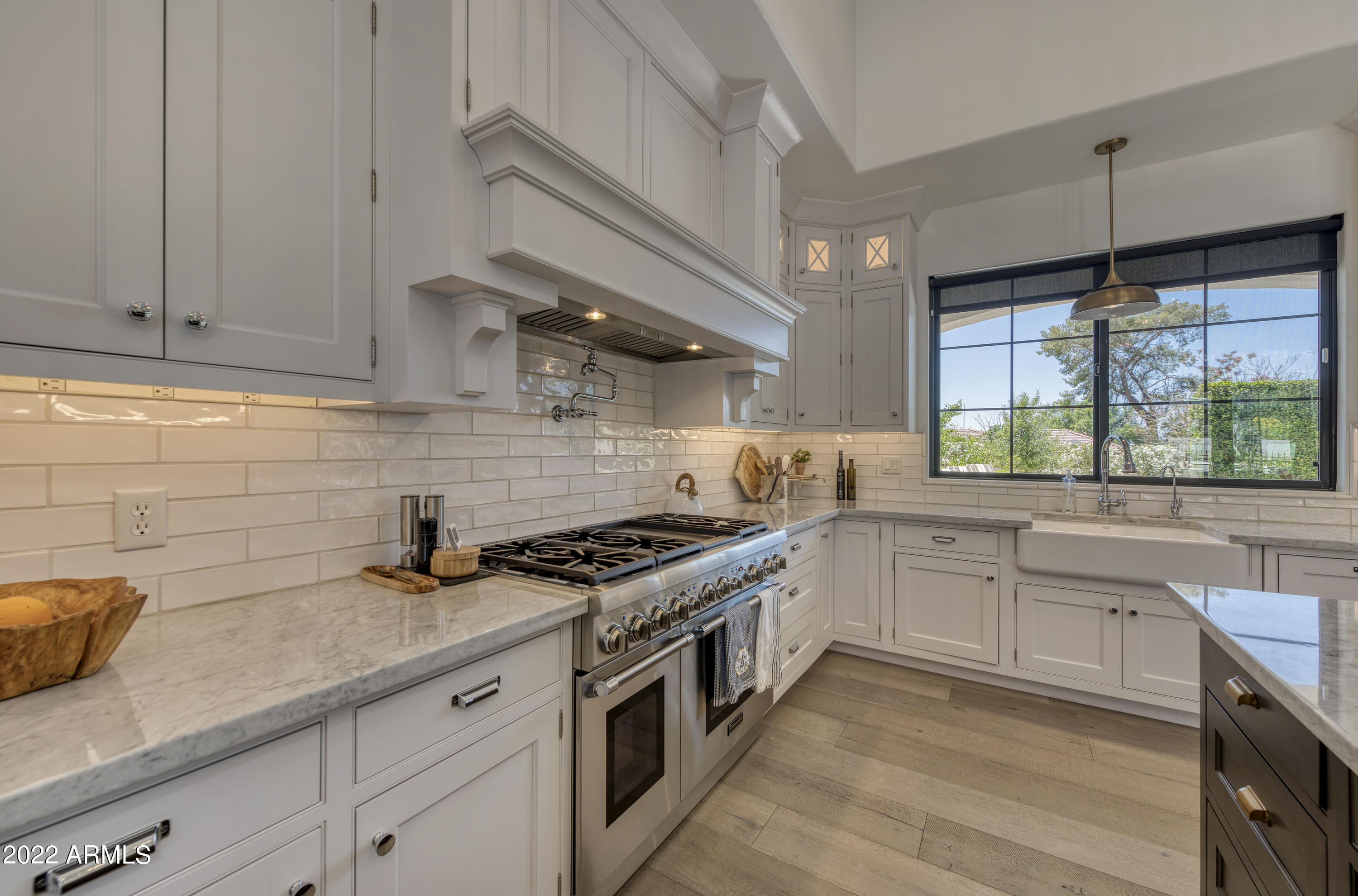 ROYAL VIEW - Residential