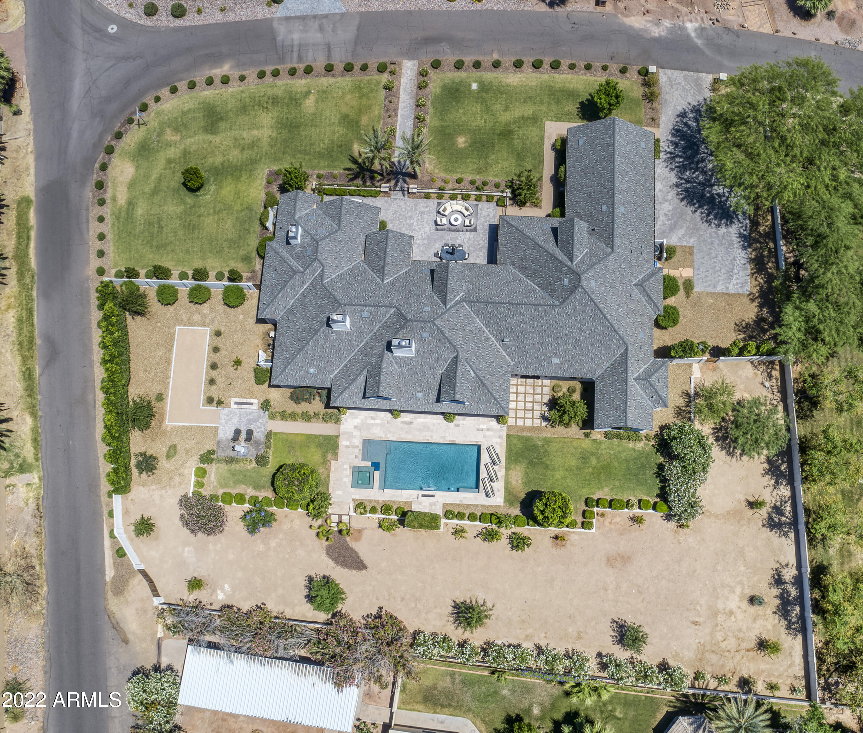 ROYAL VIEW - Residential