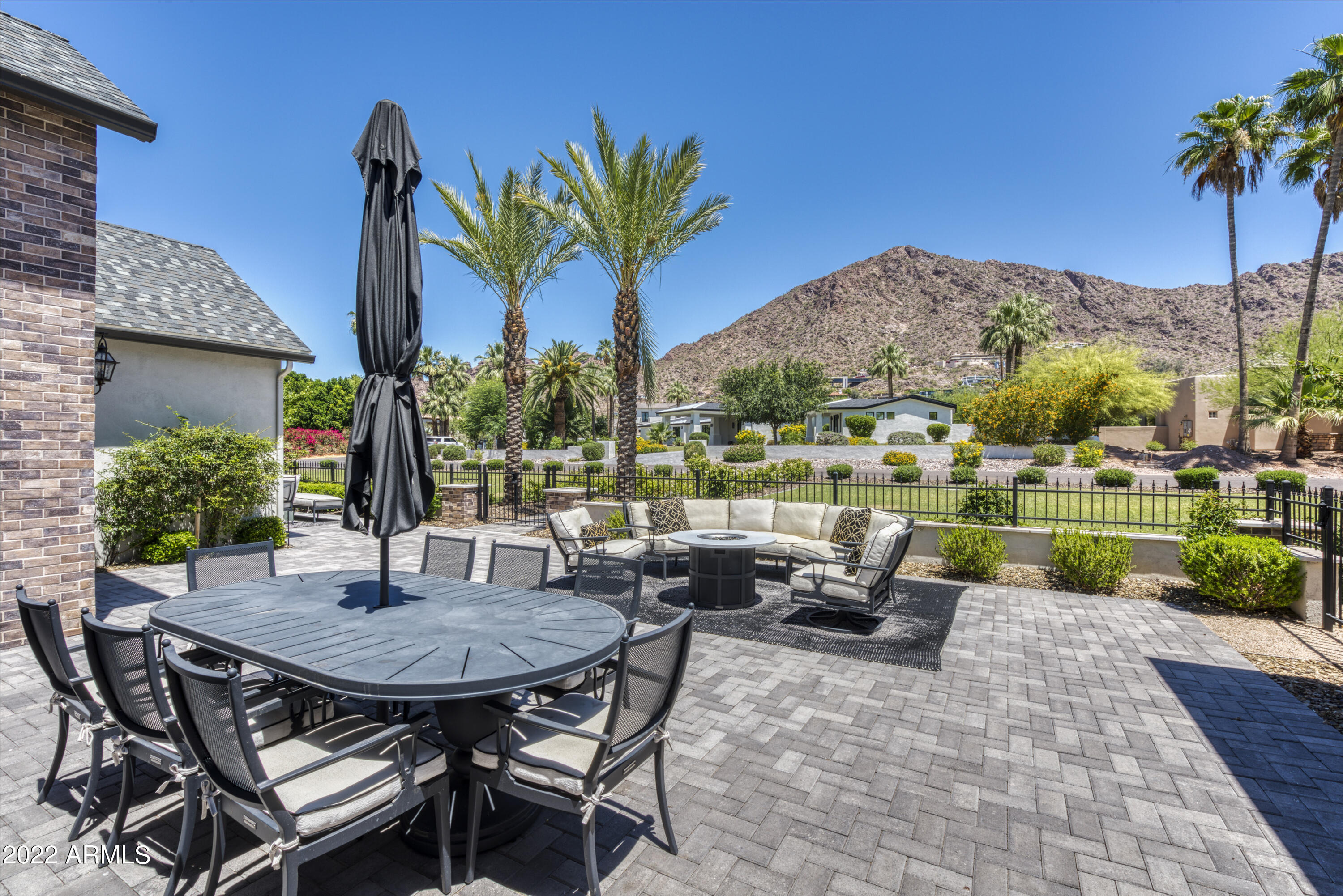 ROYAL VIEW - Residential