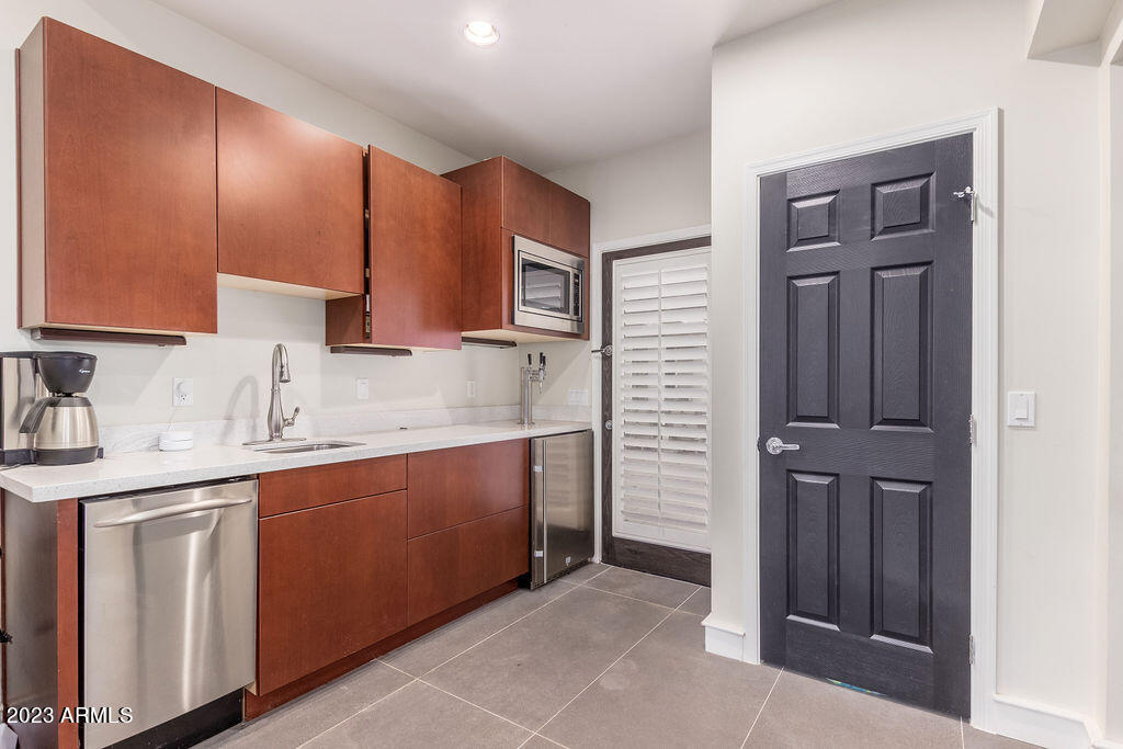 CAMELBACK COUNTRY CLUB ESTATES 3 - Residential