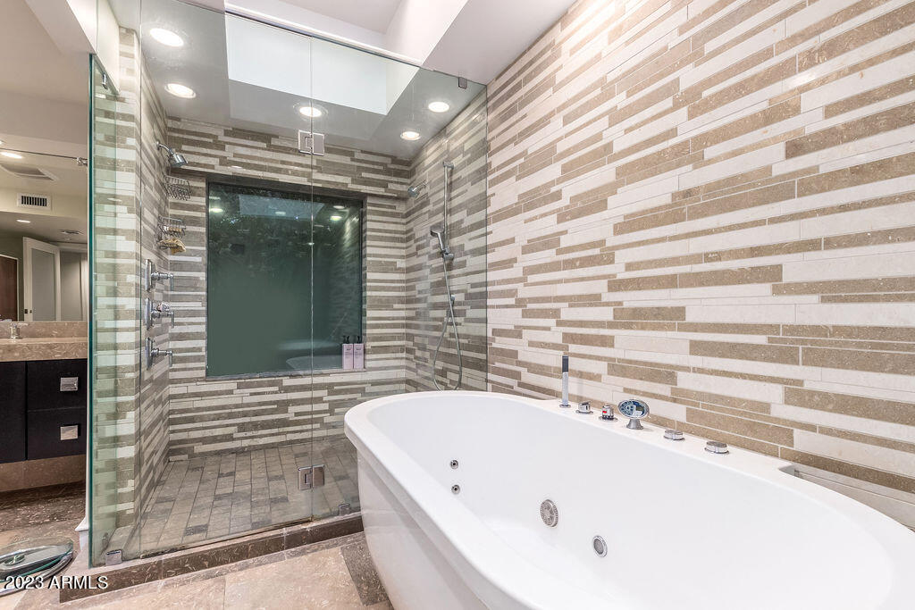CAMELBACK COUNTRY CLUB ESTATES 3 - Residential