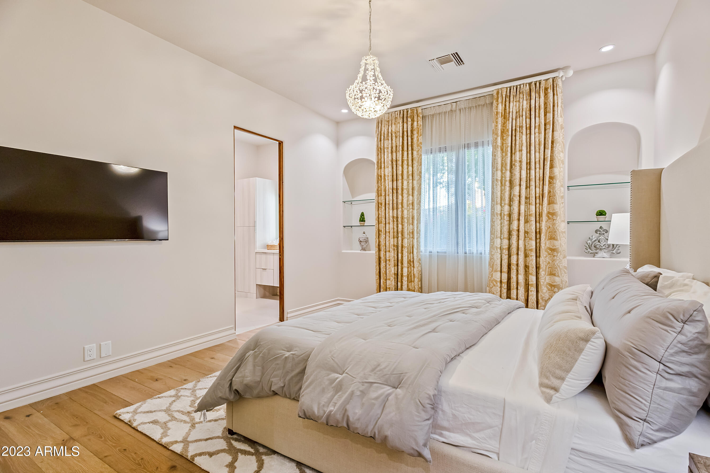 PARADISE MANSION ESTATES - Residential
