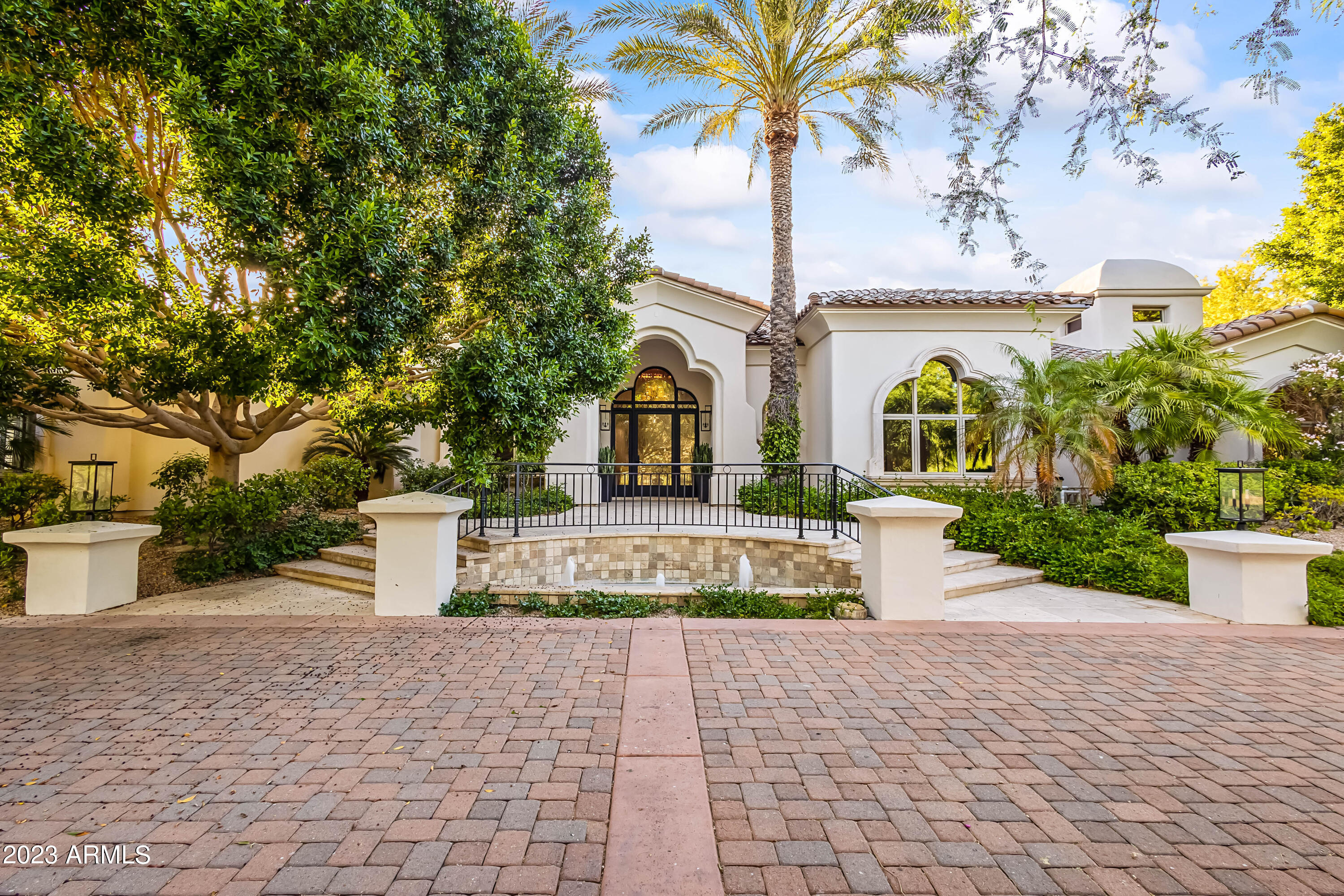PARADISE MANSION ESTATES - Residential