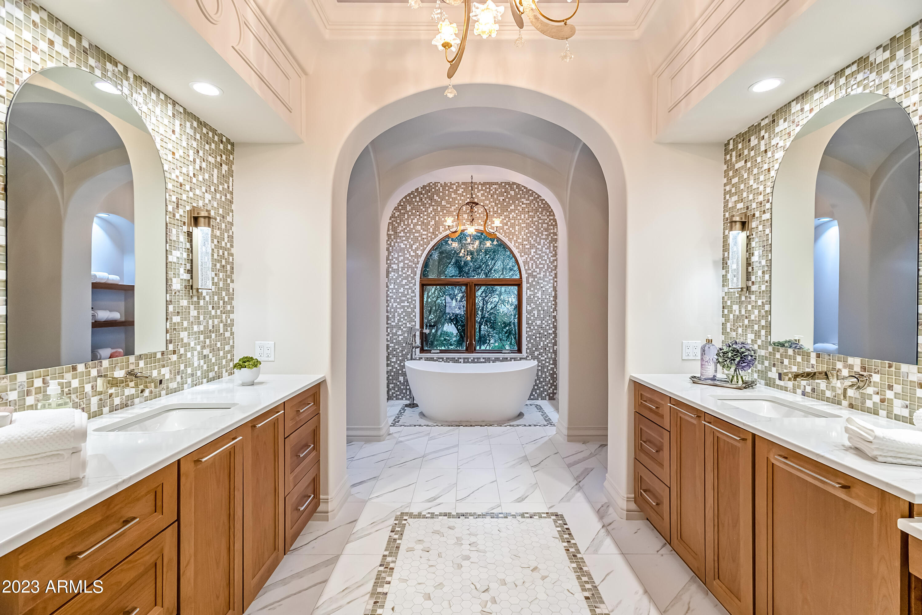 PARADISE MANSION ESTATES - Residential