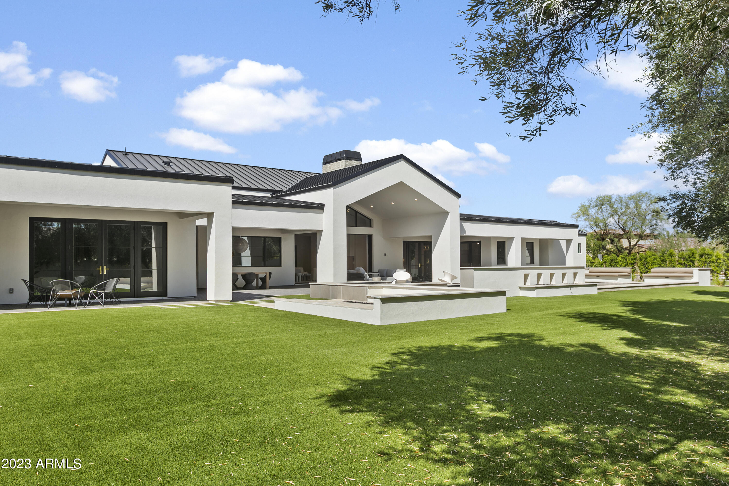 PARADISE COUNTRY ESTATES 1 - Residential