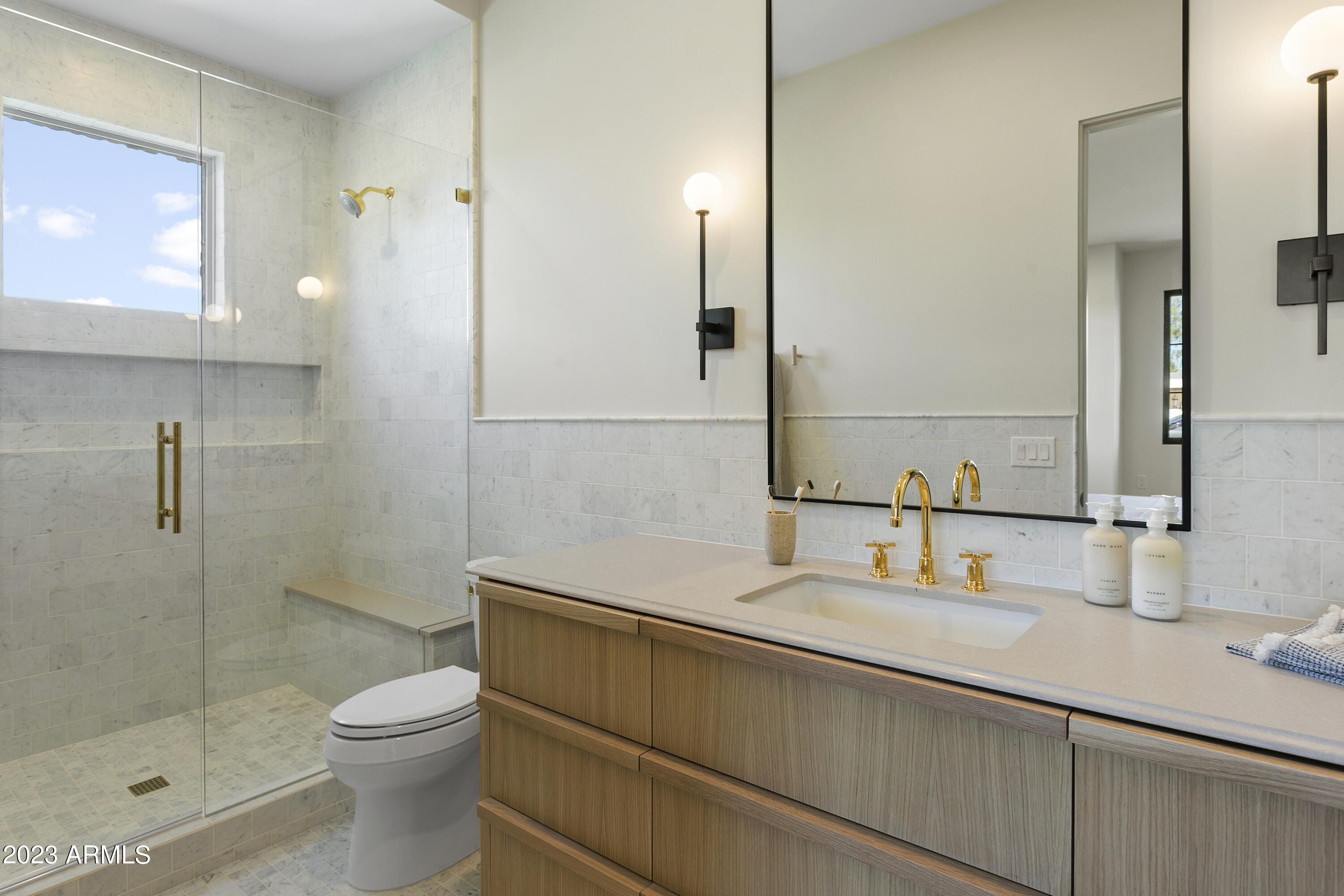 PARADISE COUNTRY ESTATES 1 - Residential