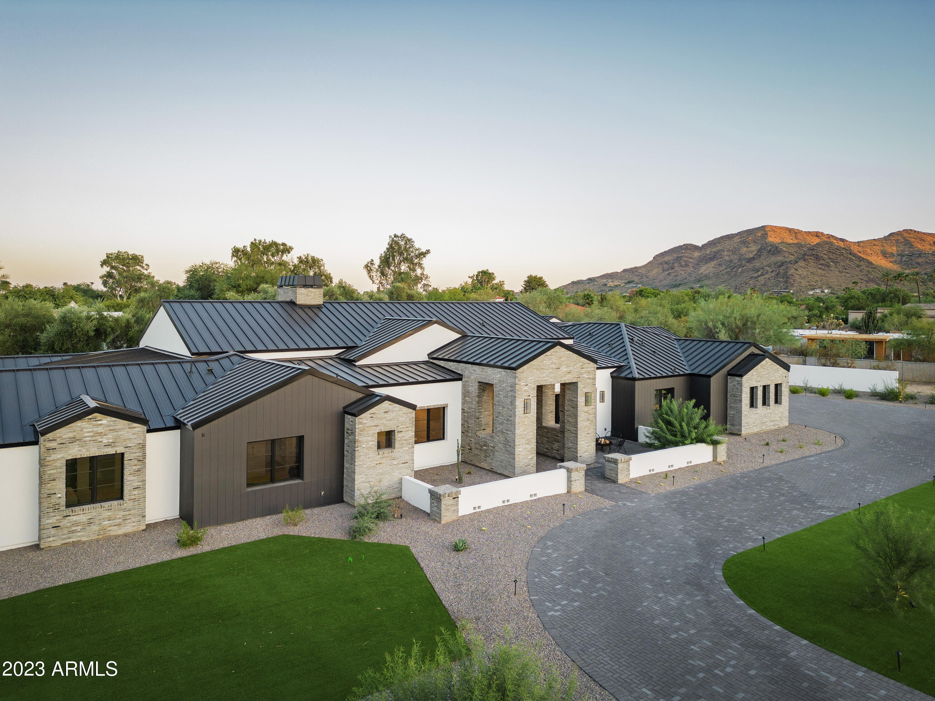 PARADISE COUNTRY ESTATES 1 - Residential