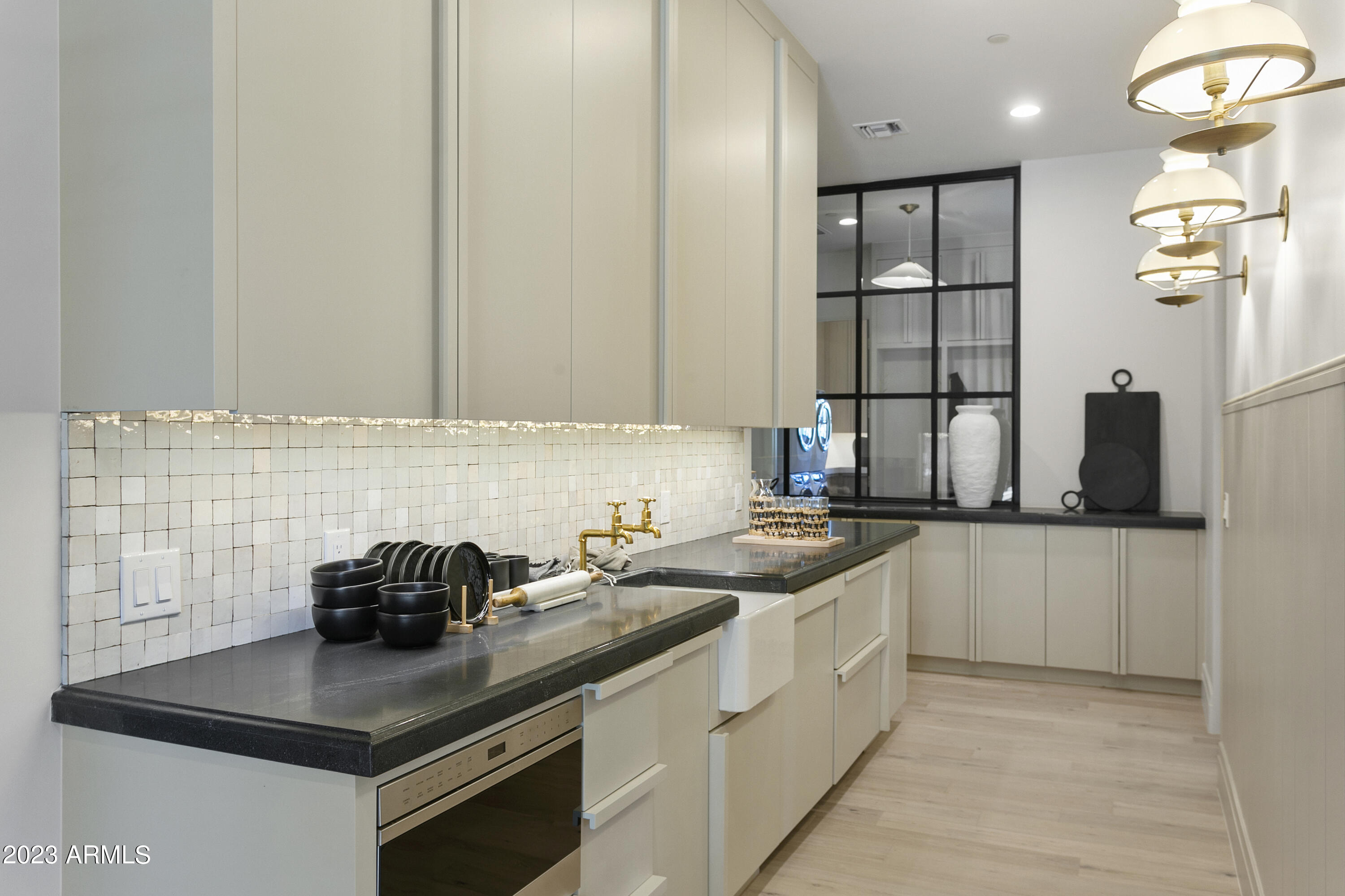 PARADISE COUNTRY ESTATES 1 - Residential