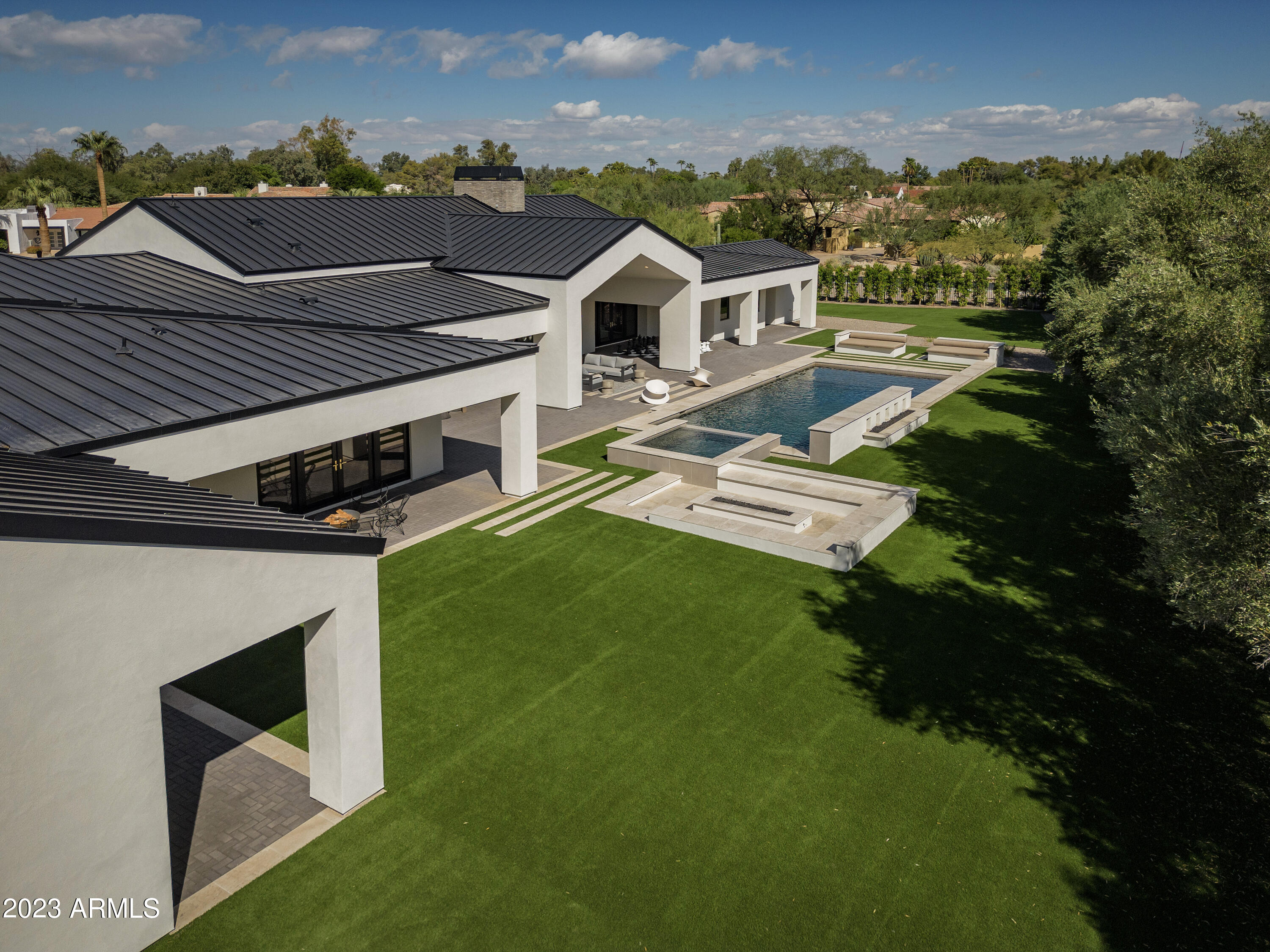 PARADISE COUNTRY ESTATES 1 - Residential