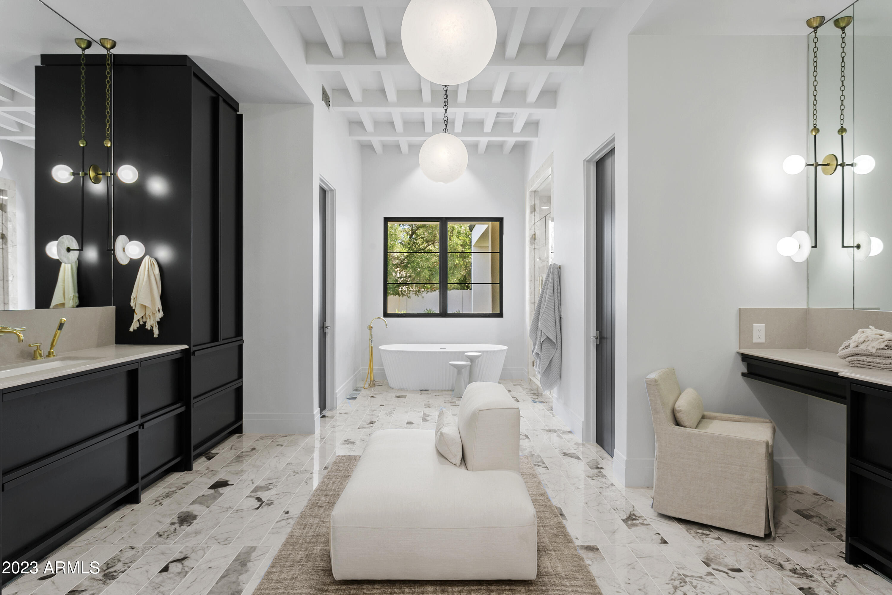 PARADISE COUNTRY ESTATES 1 - Residential