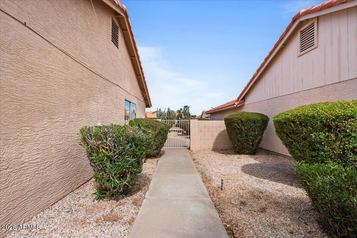 SUN LAKES - Residential