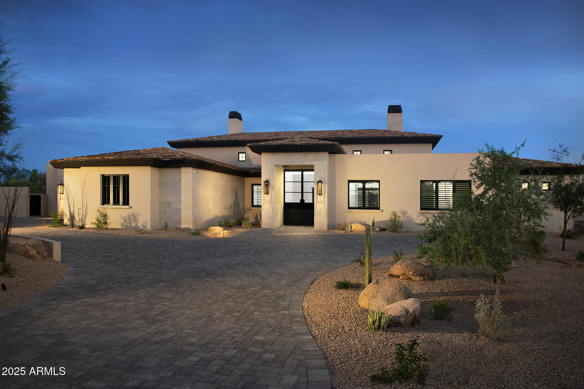 WHISPER ROCK UNIT 3 - Residential