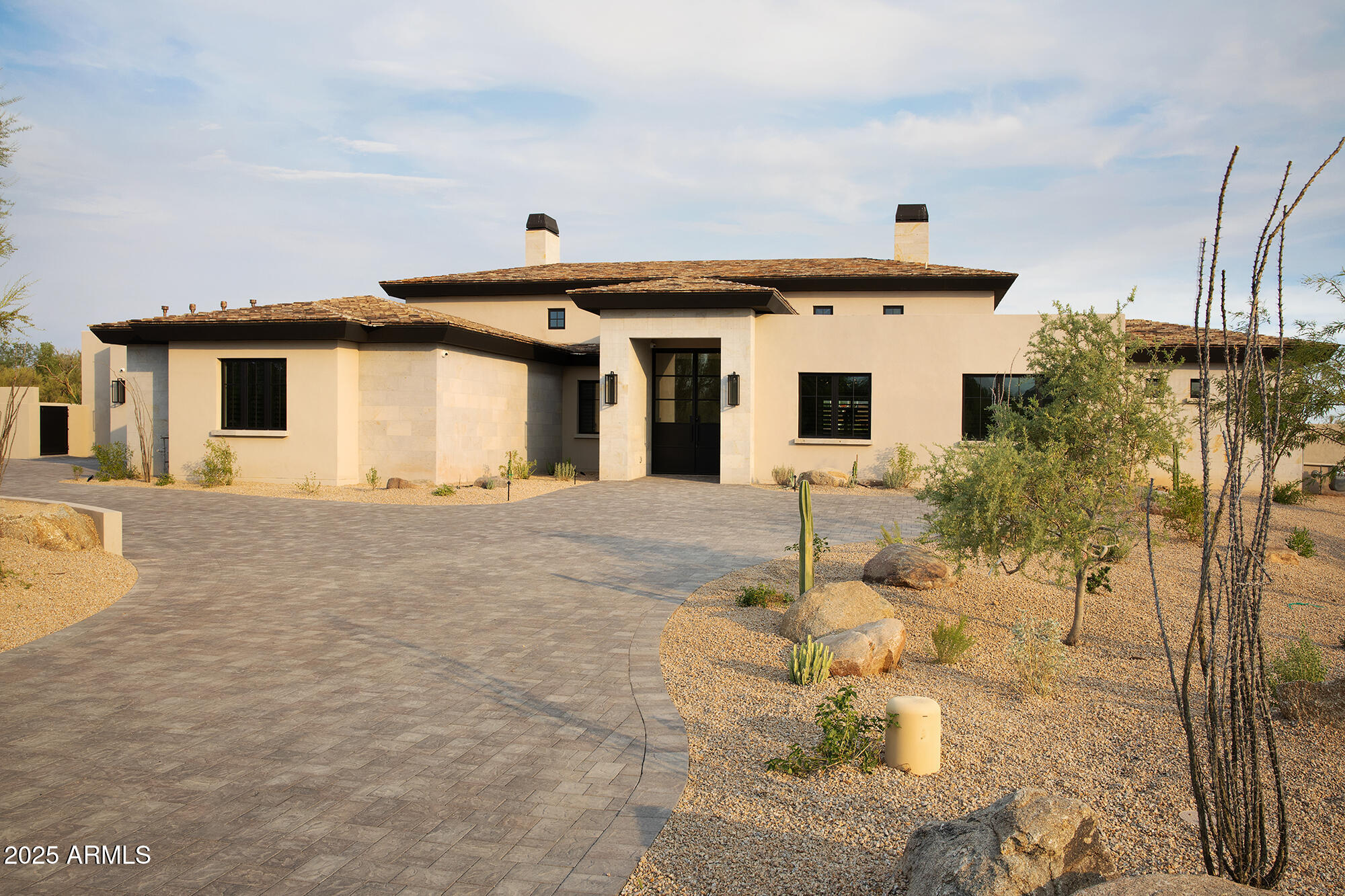 WHISPER ROCK UNIT 3 - Residential
