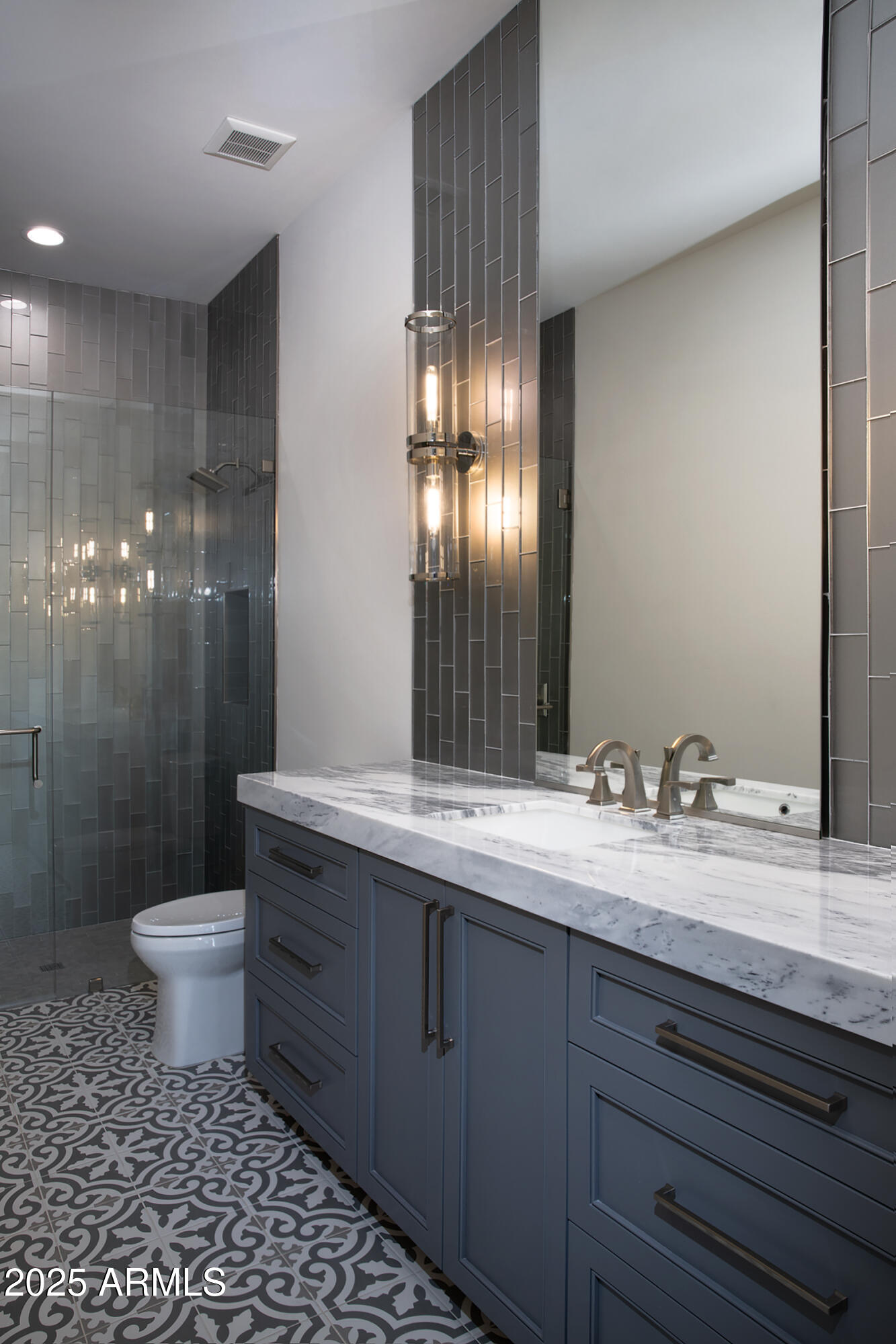 WHISPER ROCK UNIT 3 - Residential