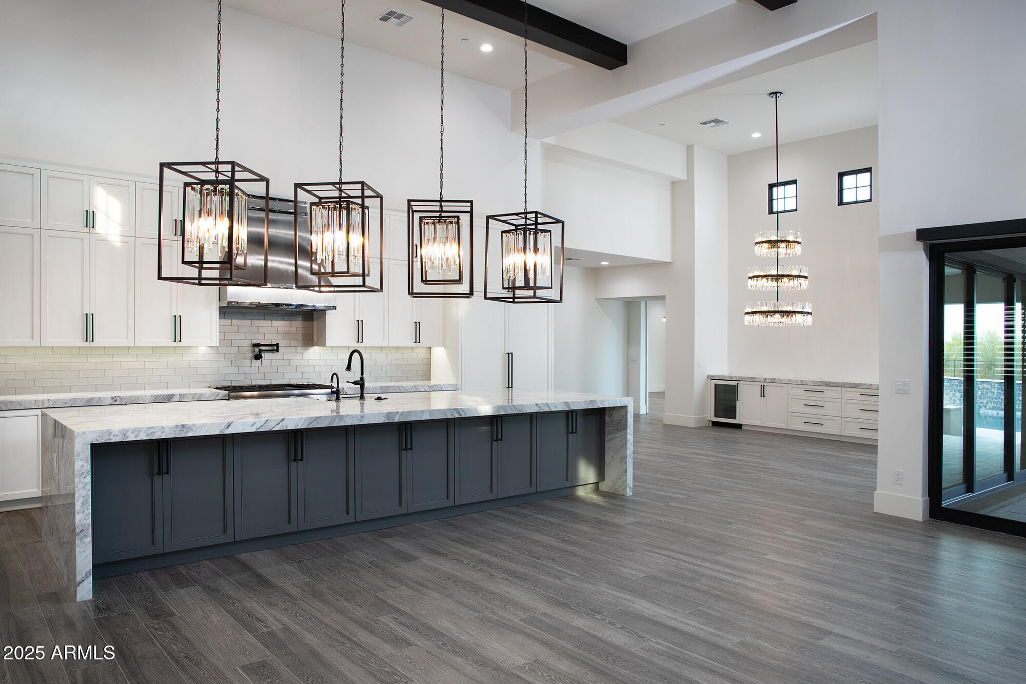 WHISPER ROCK UNIT 3 - Residential