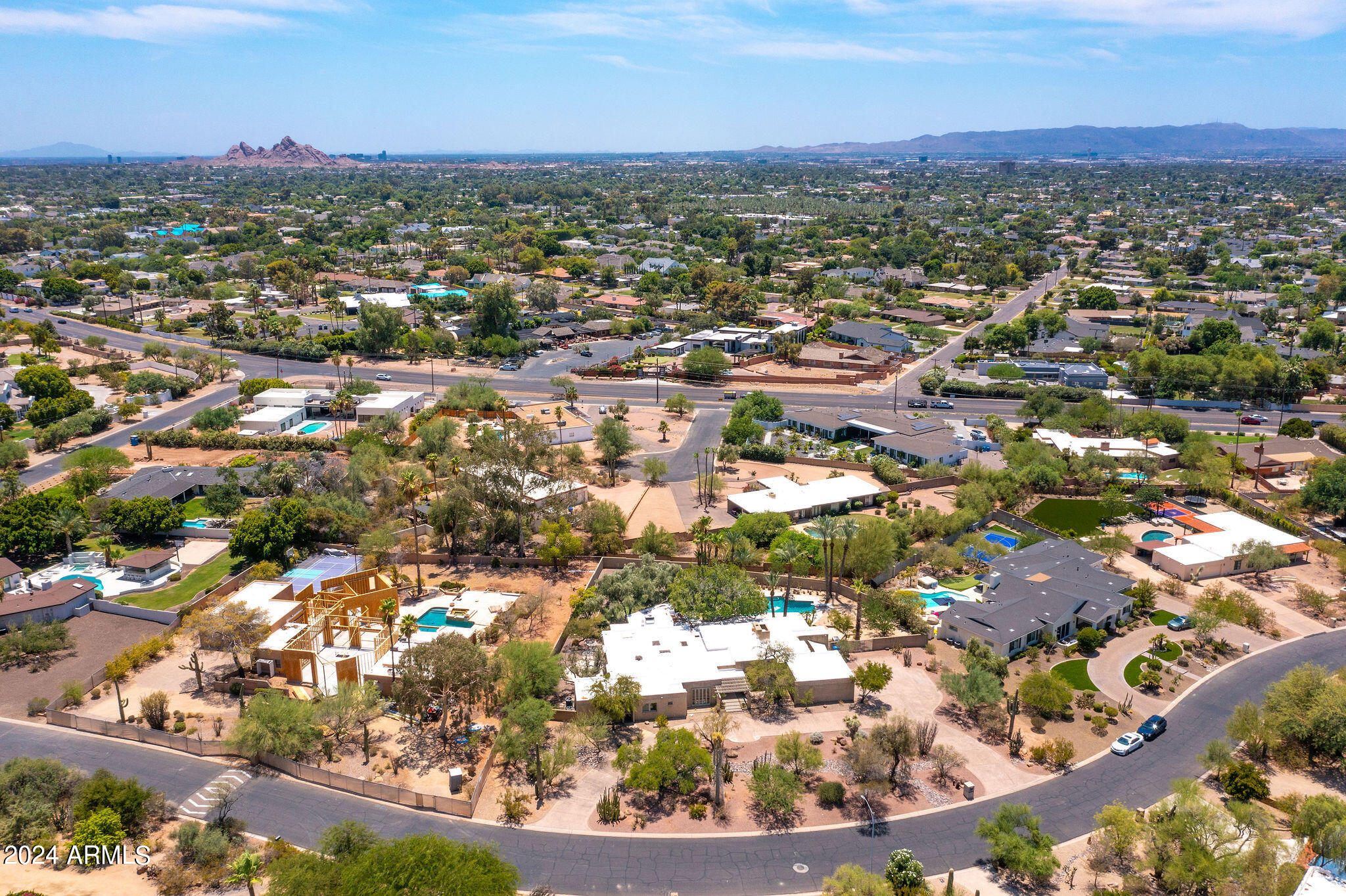 CAMELBACK SIERRA - Residential