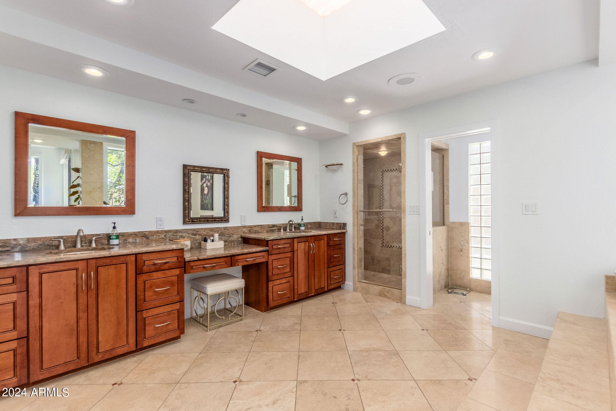 CAMELBACK SIERRA - Residential