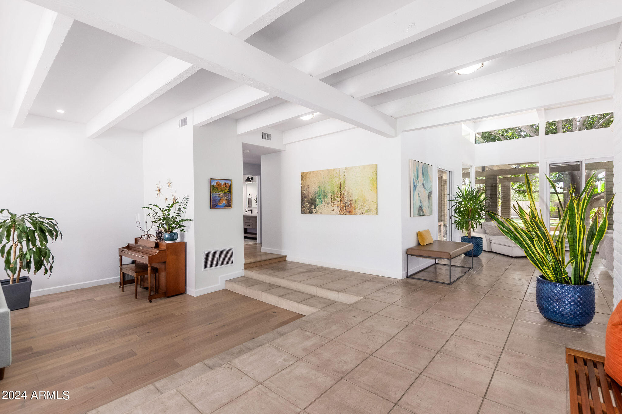 CAMELBACK SIERRA - Residential