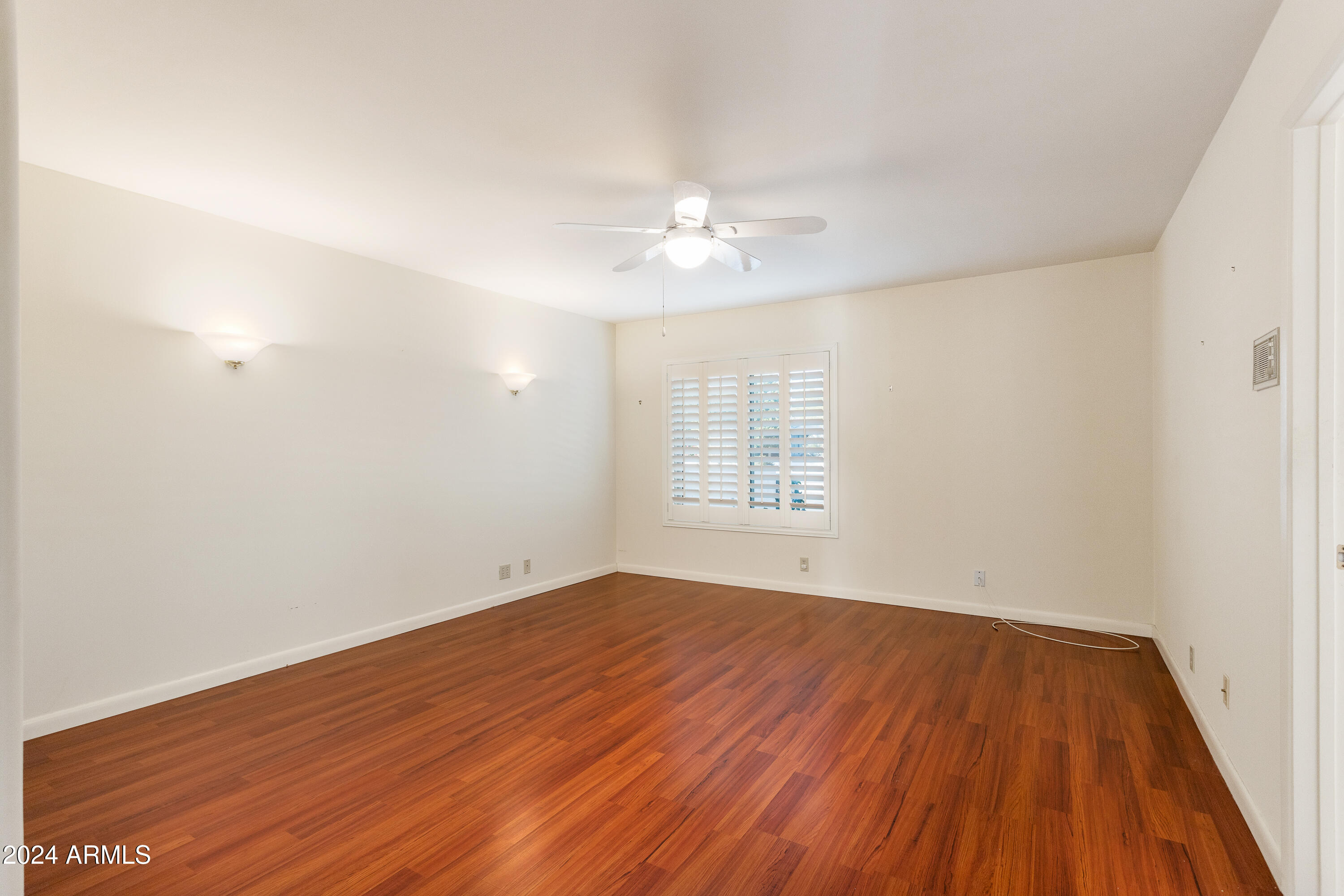 MOCKINGBIRD LANE ESTATES 5 - Residential