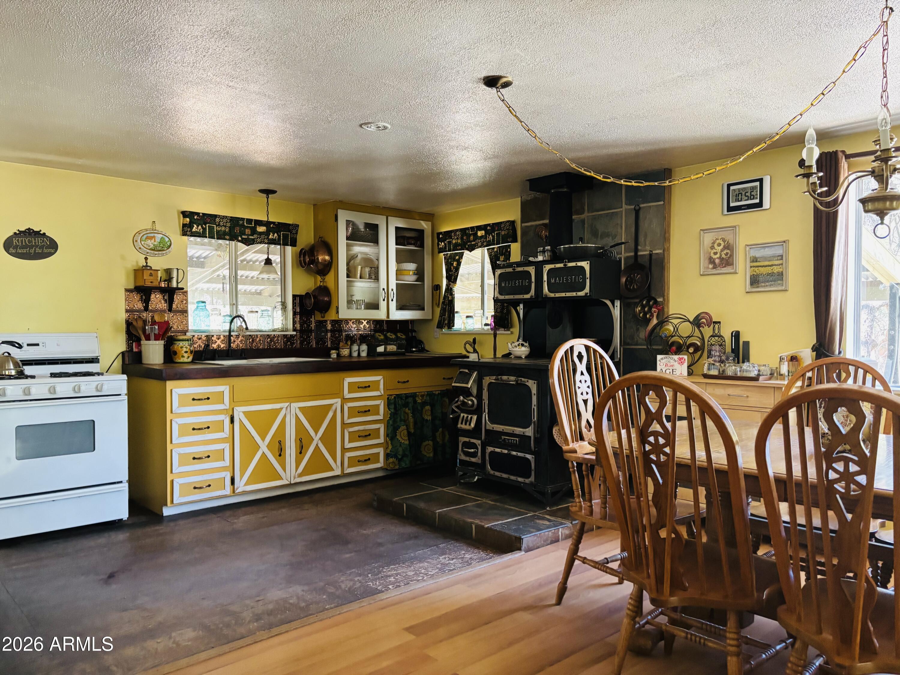 ELK PARK MEADOWS - Residential