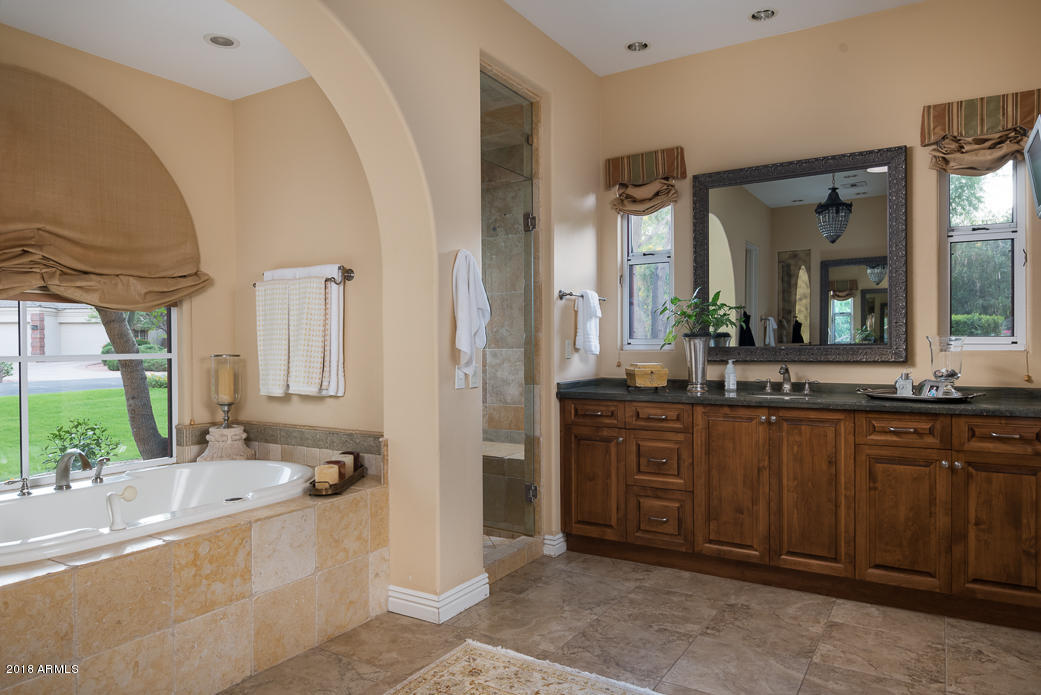 CASA BLANCA ESTATES LOT 20-37 & TR A - Residential