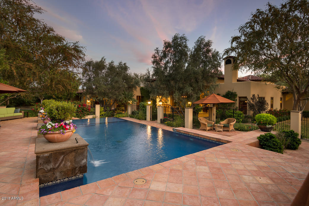 CASA BLANCA ESTATES LOT 20-37 & TR A - Residential