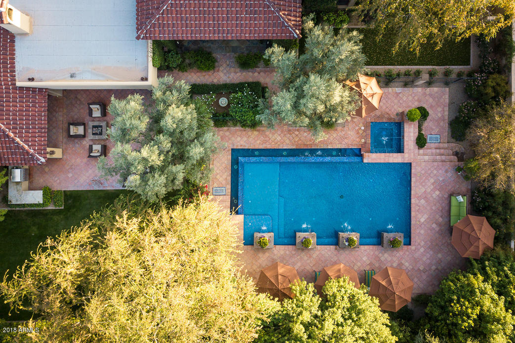 CASA BLANCA ESTATES LOT 20-37 & TR A - Residential