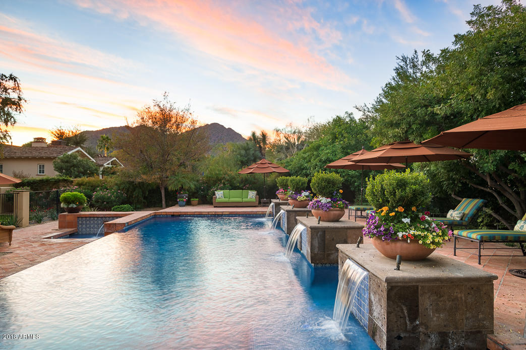 CASA BLANCA ESTATES LOT 20-37 & TR A - Residential