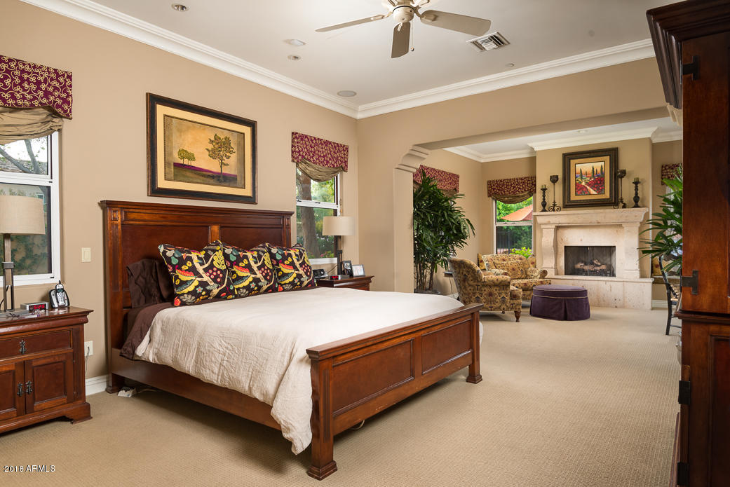 CASA BLANCA ESTATES LOT 20-37 & TR A - Residential