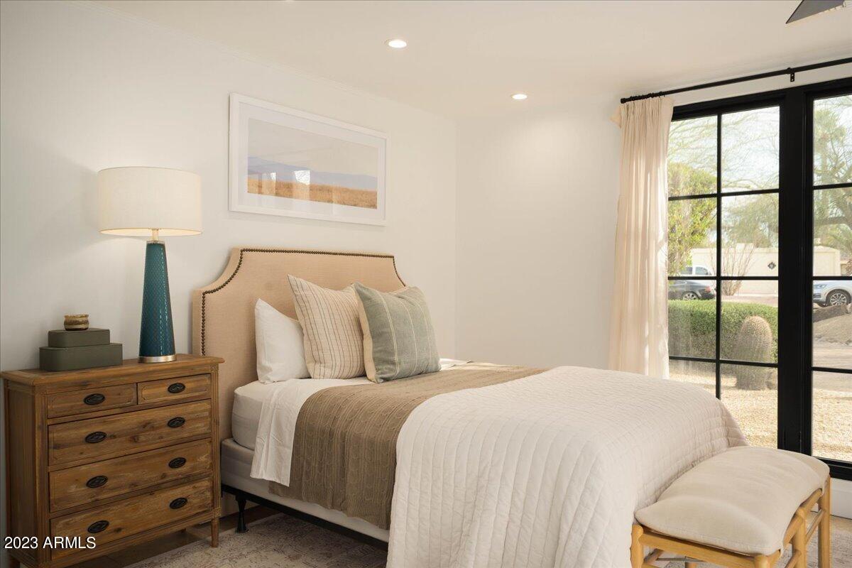 CAMELBACK COUNTRY CLUB ESTATES - Residential