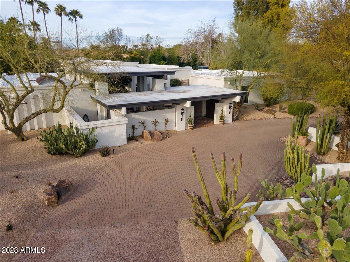 CAMELBACK COUNTRY CLUB ESTATES - Residential