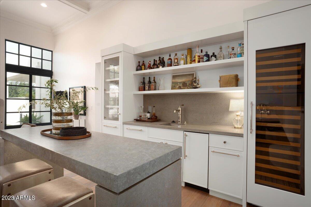 CAMELBACK COUNTRY CLUB ESTATES - Residential
