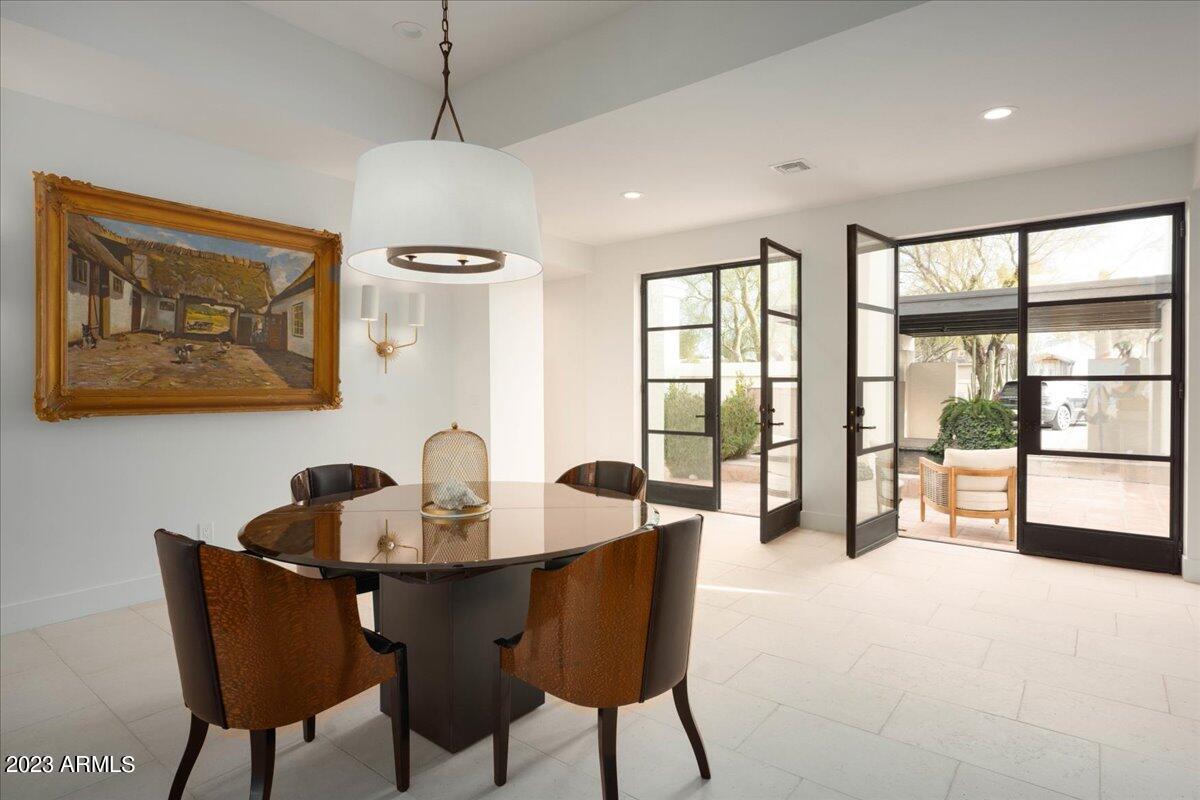 CAMELBACK COUNTRY CLUB ESTATES - Residential