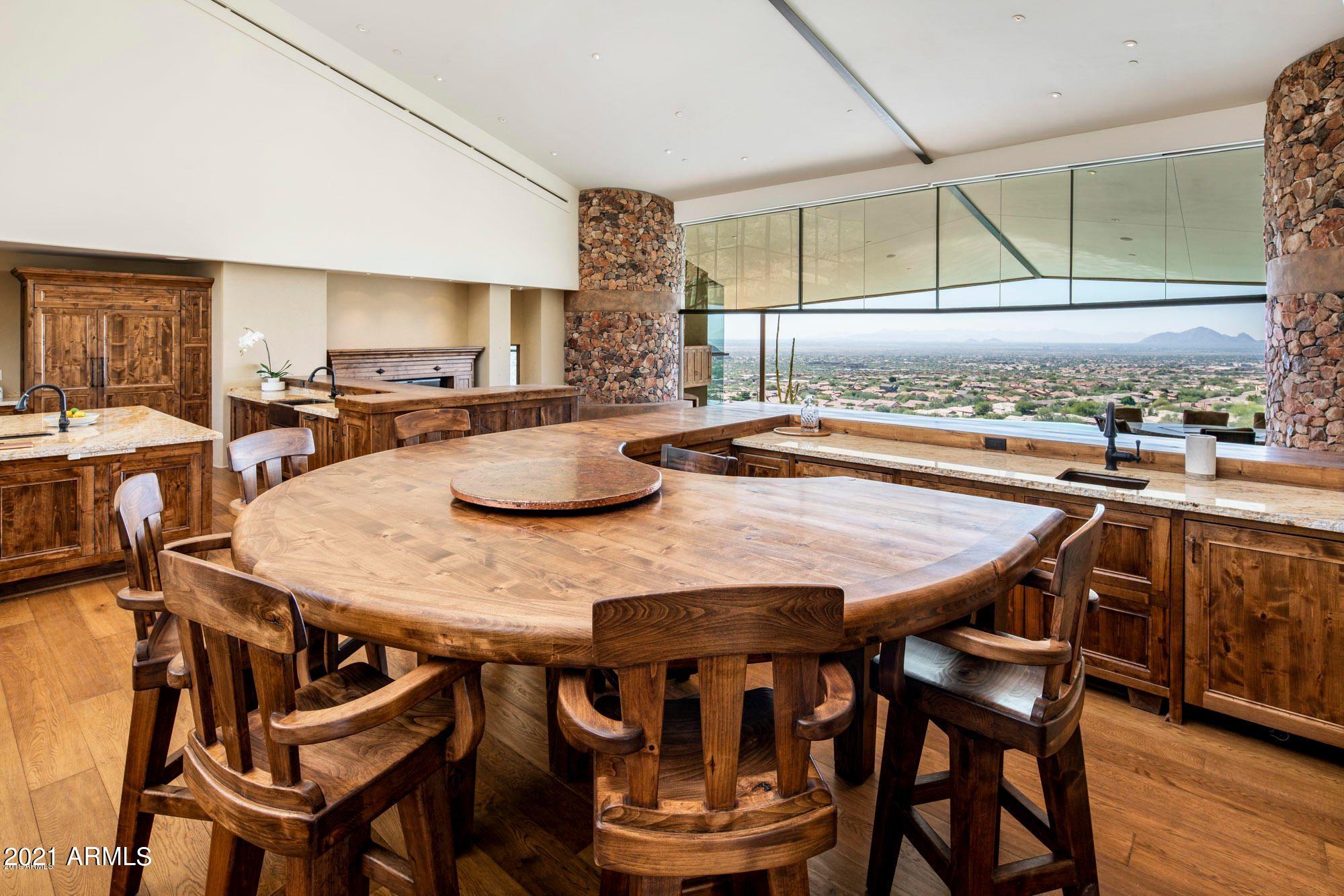 SCOTTSDALE MOUNTAIN - Residential